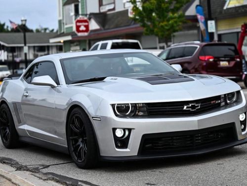 Silver Chevrolet Camaro - SM-10 in Satin Black