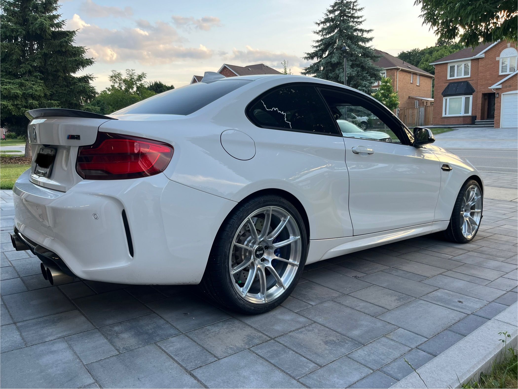 White BMW F87 M2 with 19" SM-10RS Apex wheels in Brushed Clear