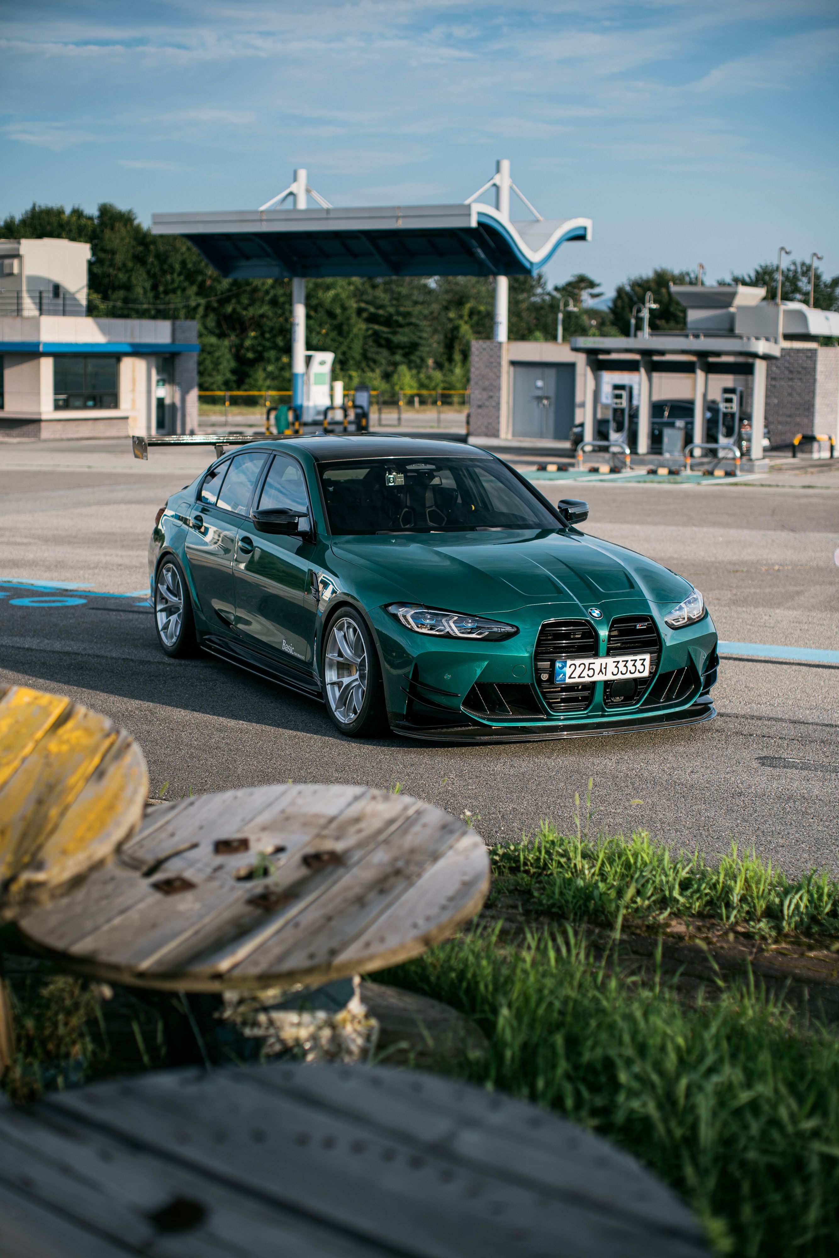 Green BMW G80 M3 with 19" VS-5RS Apex wheels in Brushed Clear