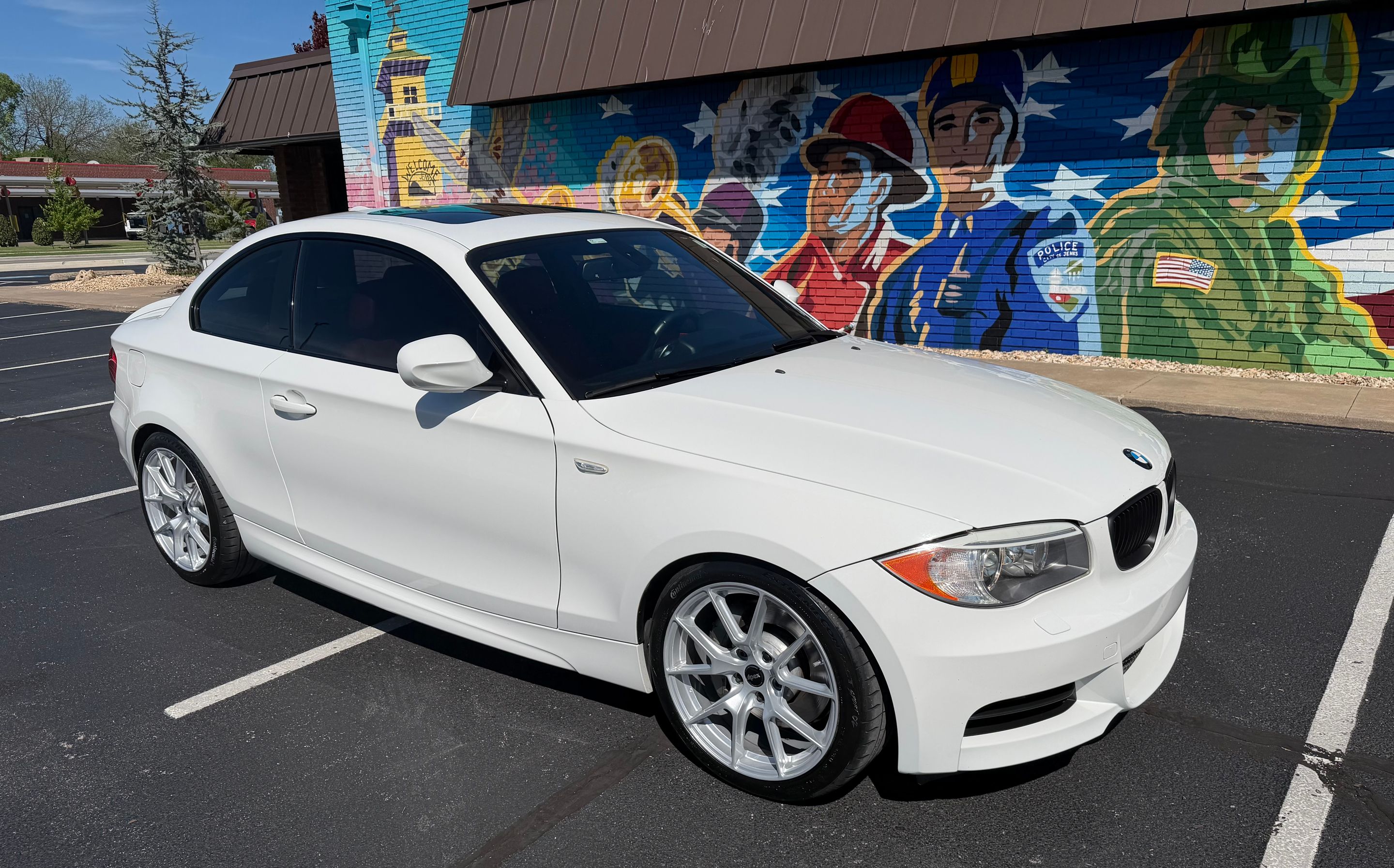 White BMW E82 Coupe 1 Series with 18" VS-5 Apex wheels in Race Silver