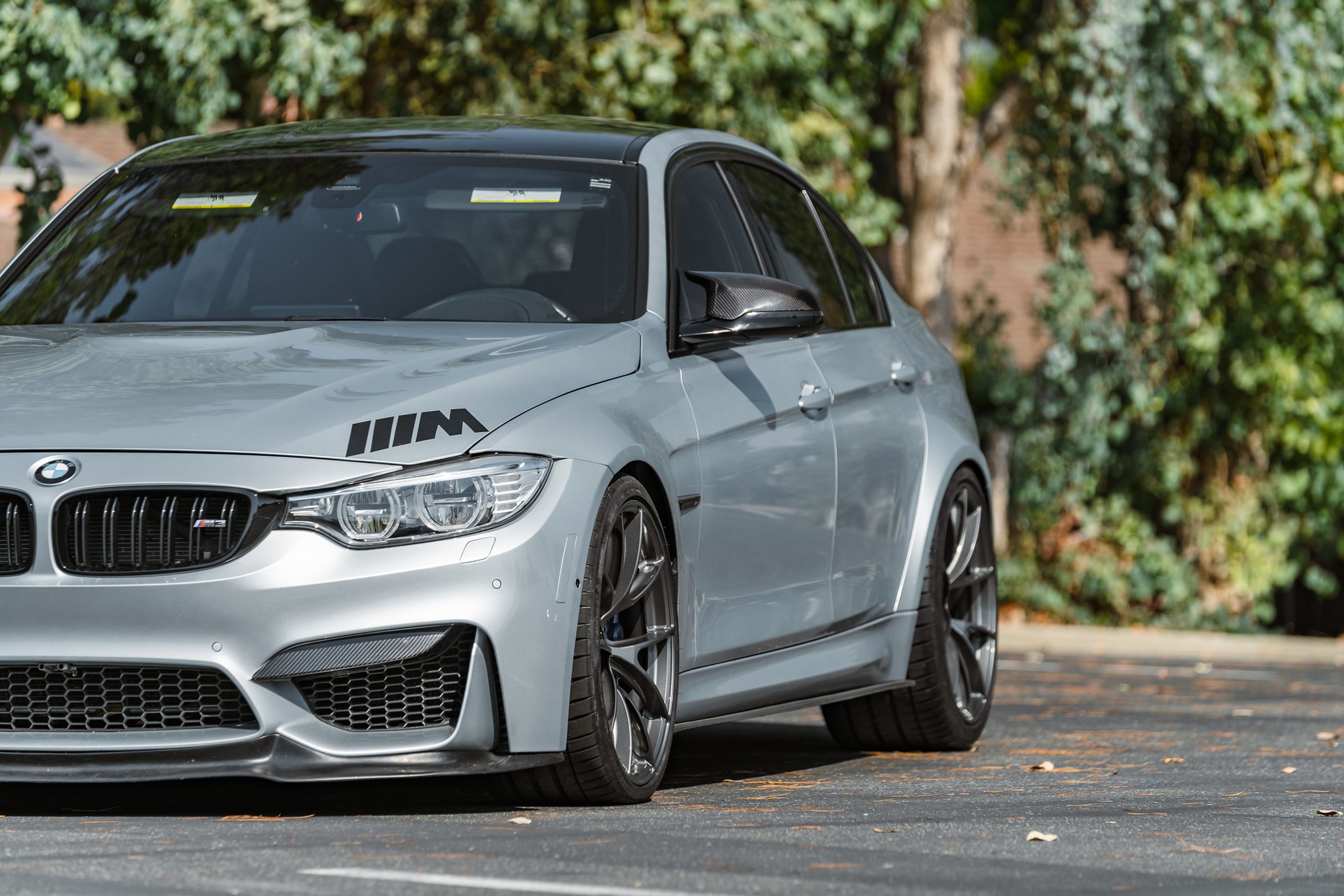 Silver BMW F80 M3 with 20" VS-5RS Apex wheels in Anthracite