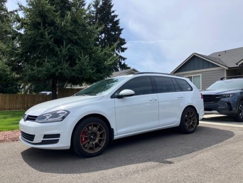 White VW Alltrack/SportWagen - SM-10 in Satin Bronze