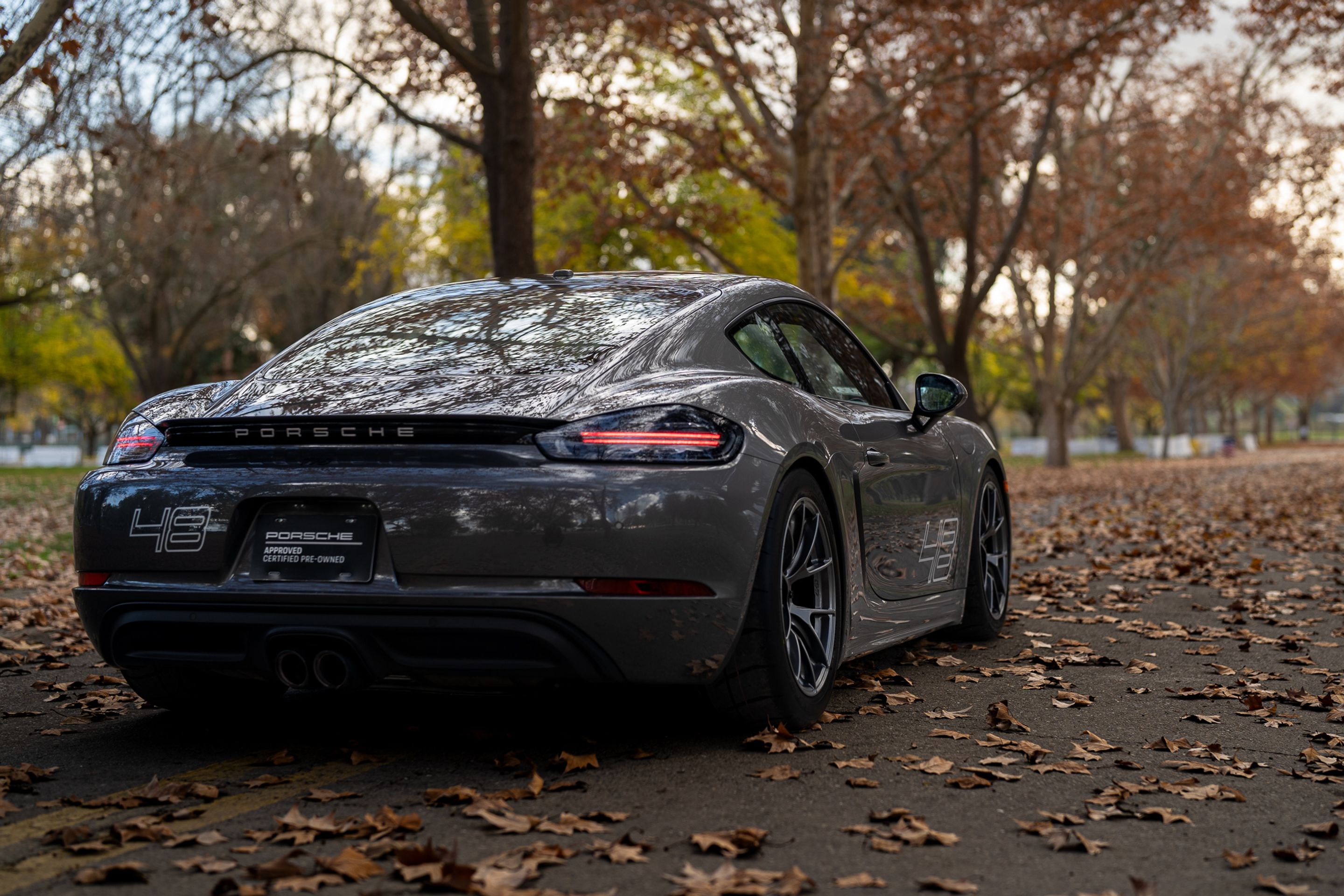 Grey Porsche 718 Cayman S with 18" VS-5RS Apex wheels in Anthracite