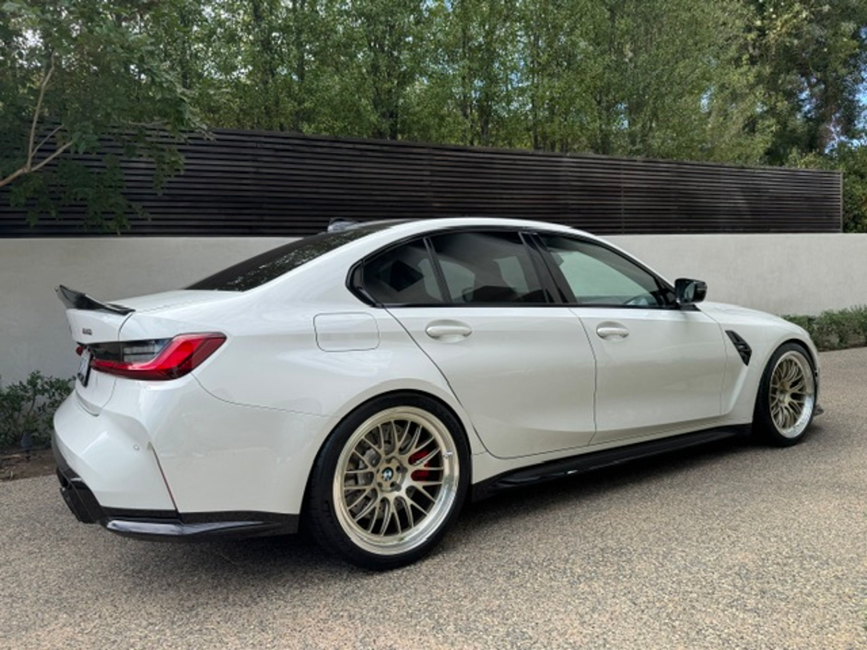 White BMW G80 M3 with 20" ML-10RT Apex wheels in Machined Lip Gloss Motorsport Gold