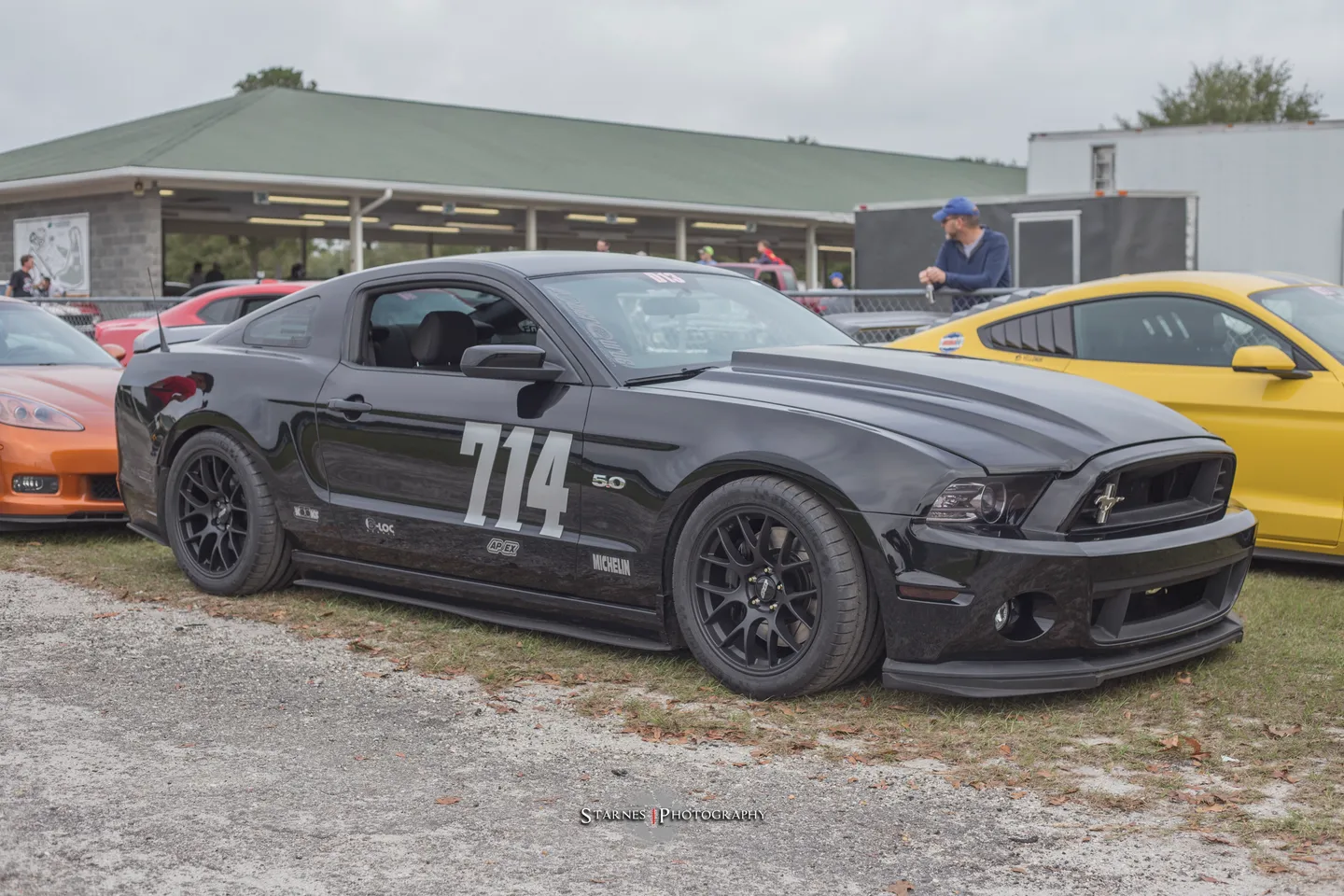Ford S197 Mustang GT with 18