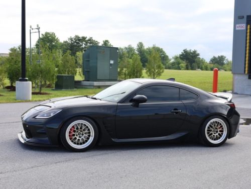 Black Toyota 86 - ML-10RT in Machined Lip Gloss Motorsport Gold