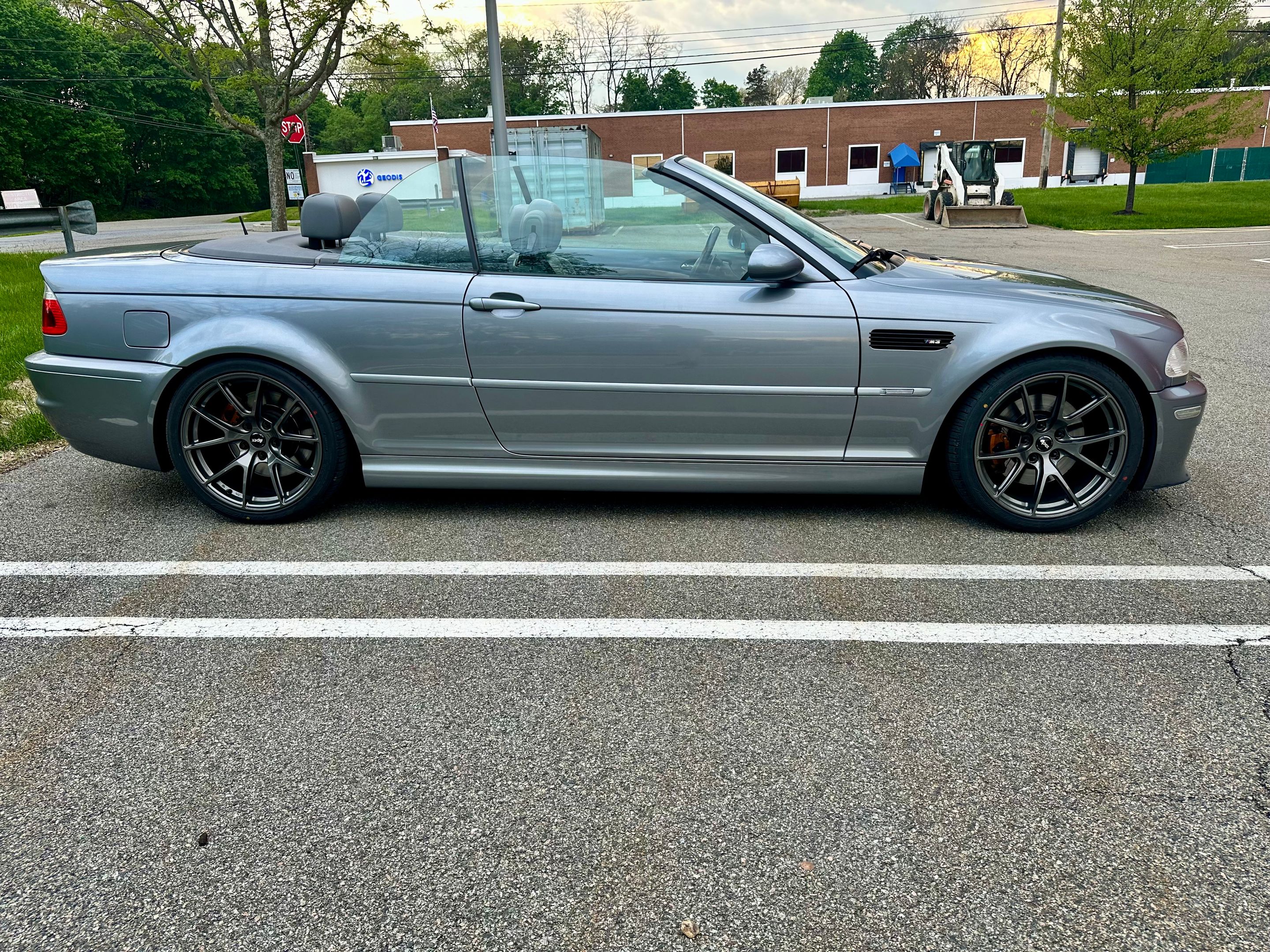 Grey BMW E46 M3 with 18" VS-5 Apex wheels in Anthracite