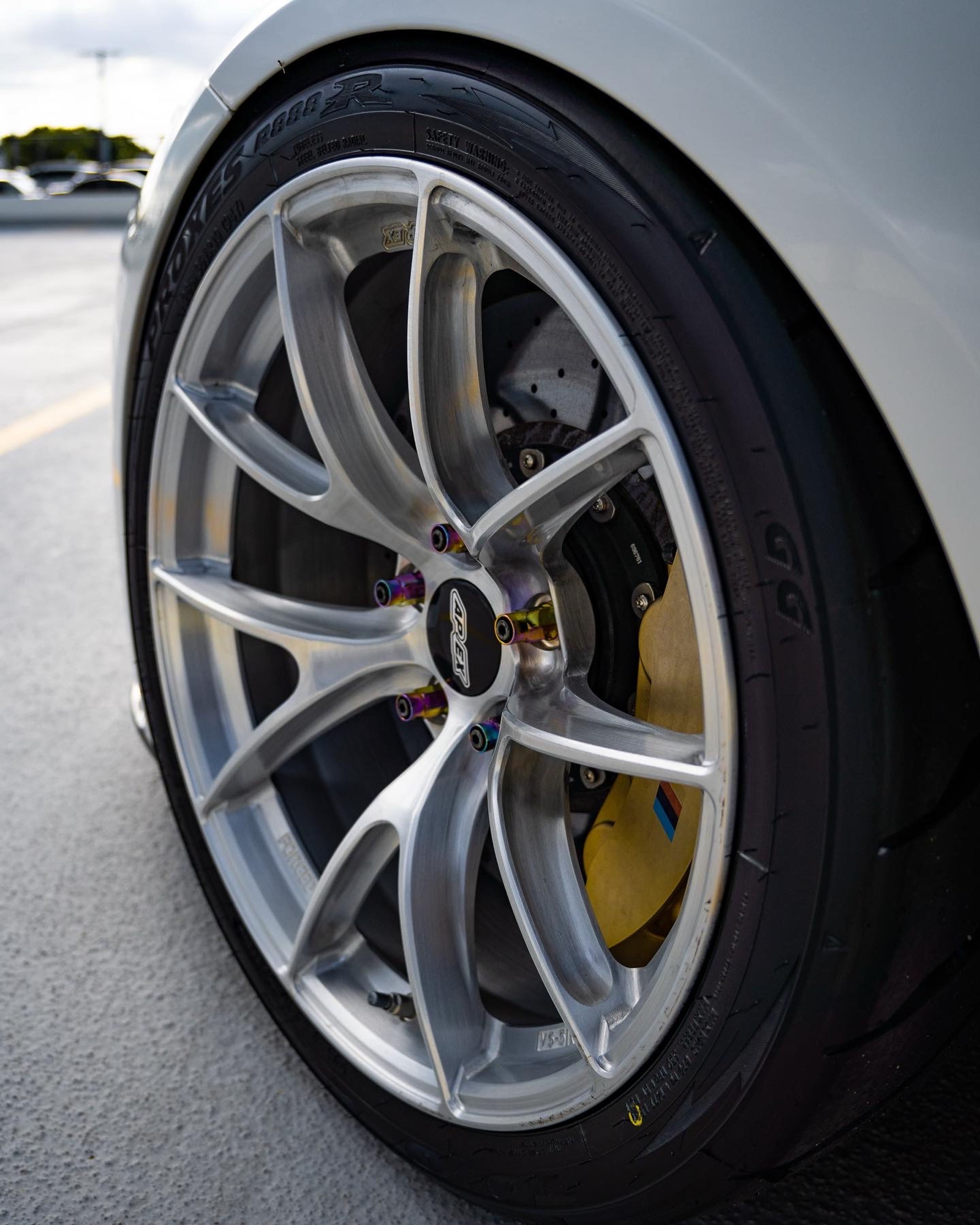 White BMW F80 M3 with 19" VS-5RS Apex wheels in Brushed Clear