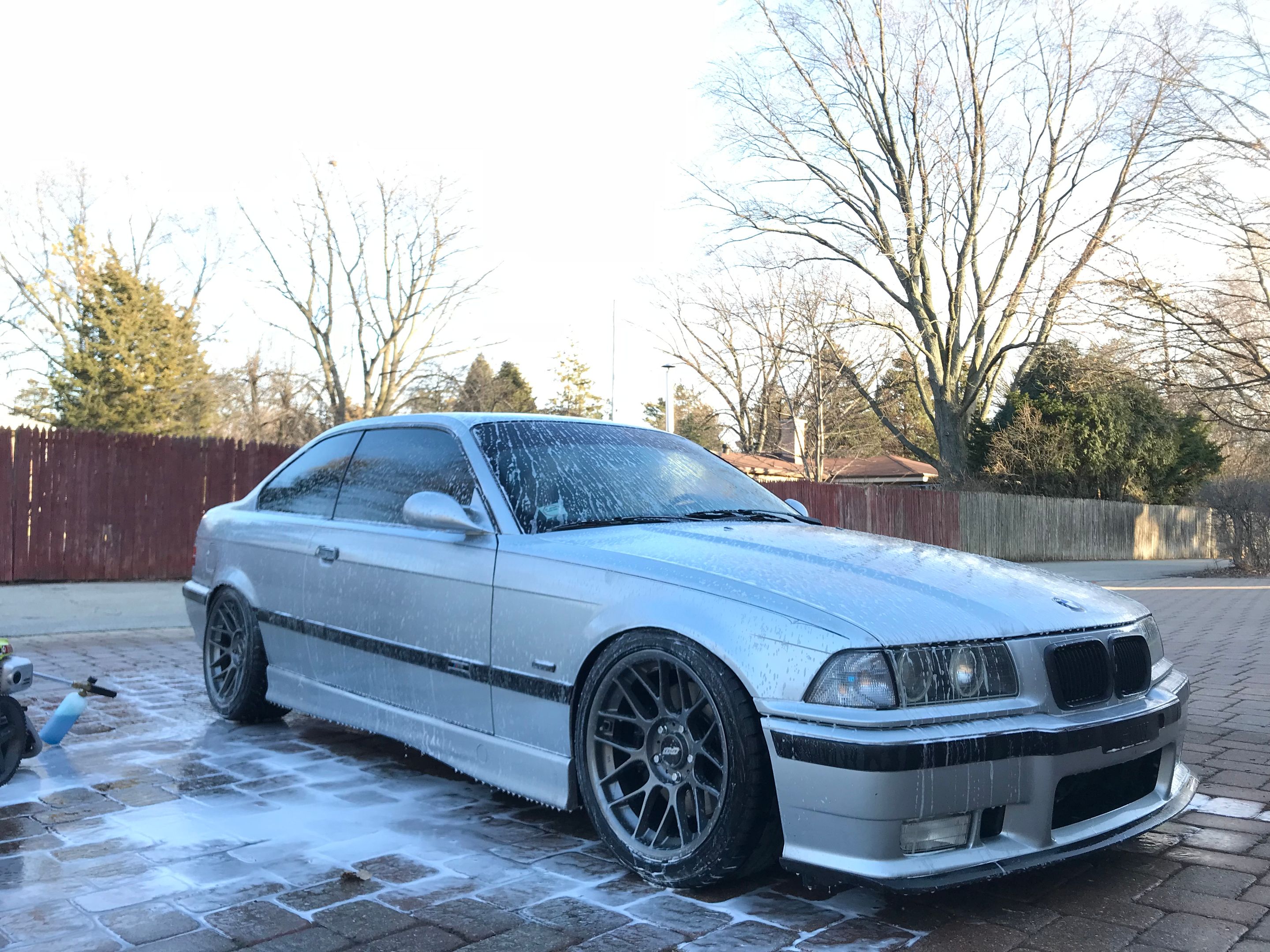 Silver BMW E36 M3 with 17" ARC-8 Apex wheels in Anthracite