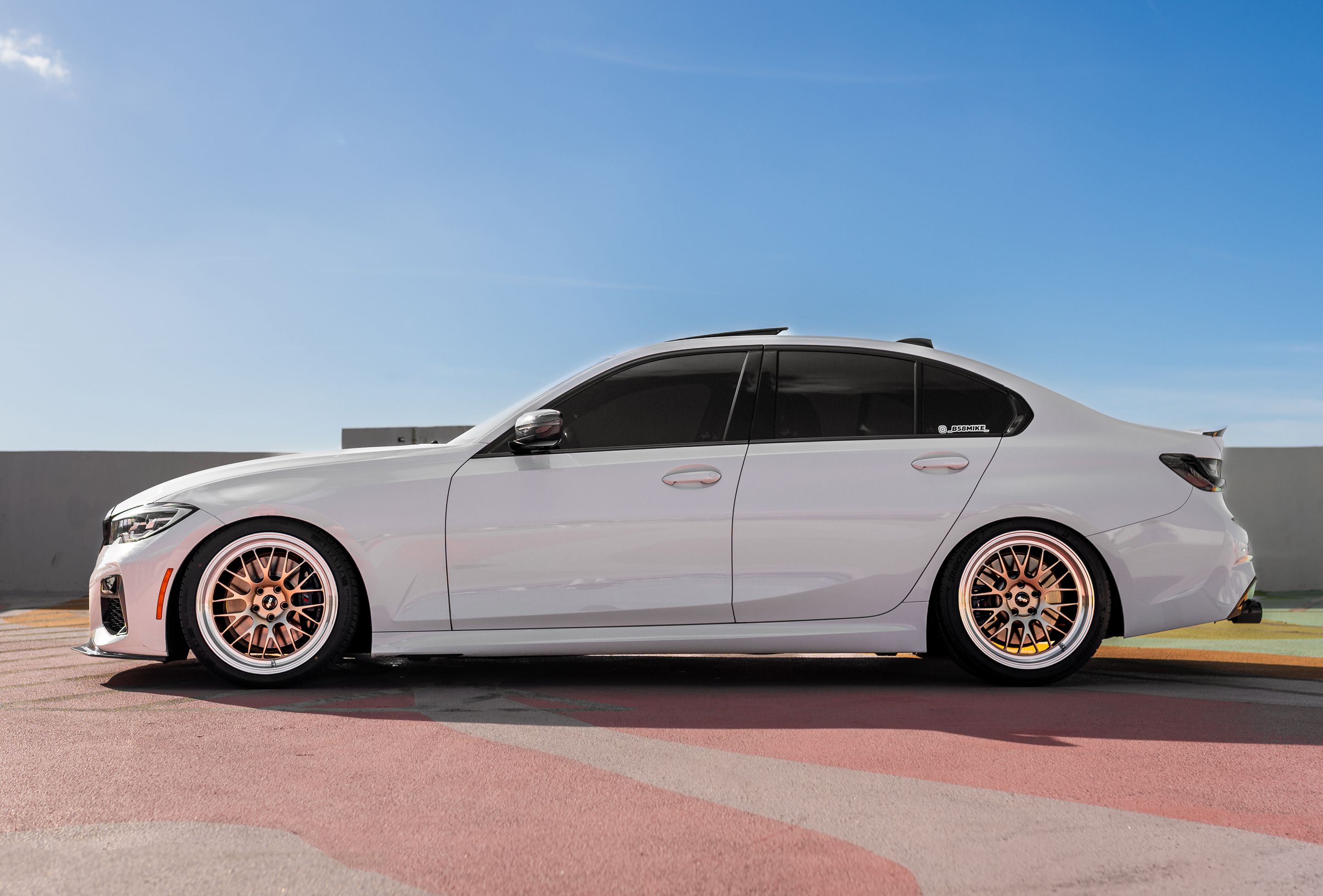 White BMW G20 Sedan 3 Series with 19" ML-10RT Apex wheels in Machined Lip Gloss Motorsport Gold