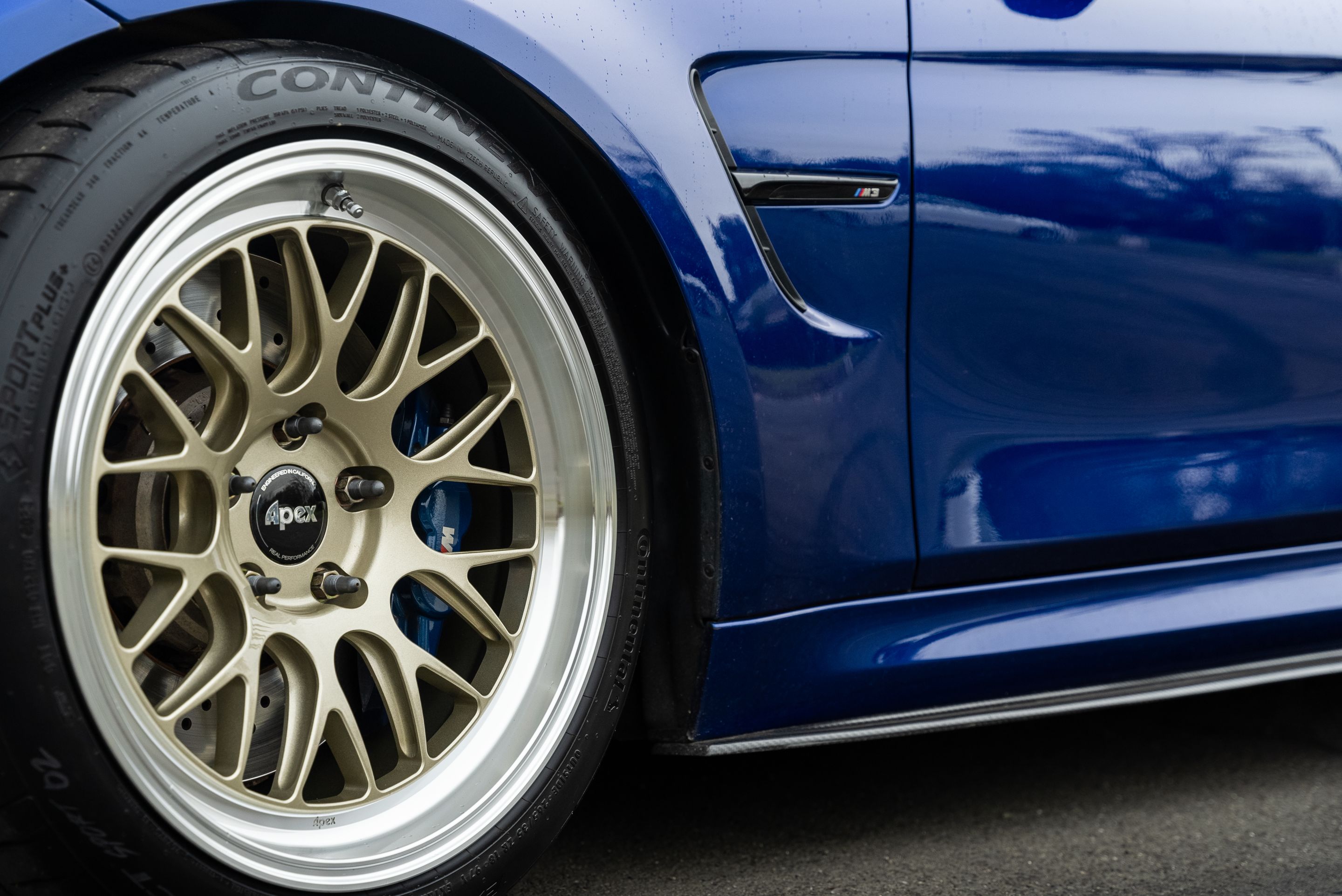 Blue BMW F80 M3 with 18" ML-10RT Apex wheels in Machined Lip Gloss Motorsport Gold