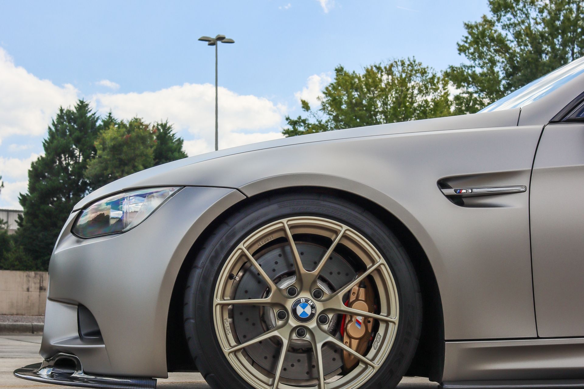 BMW E92 Coupe M3 with 18" VS-5RS in Motorsport Gold