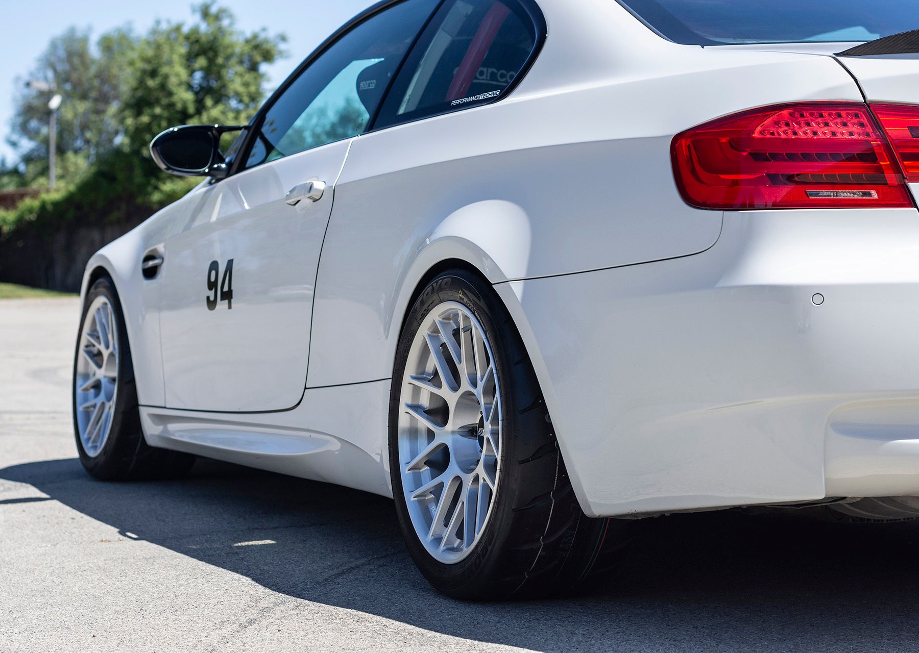 White BMW E92 Coupe M3 with 18" ARC-8R Apex wheels in Brushed Clear