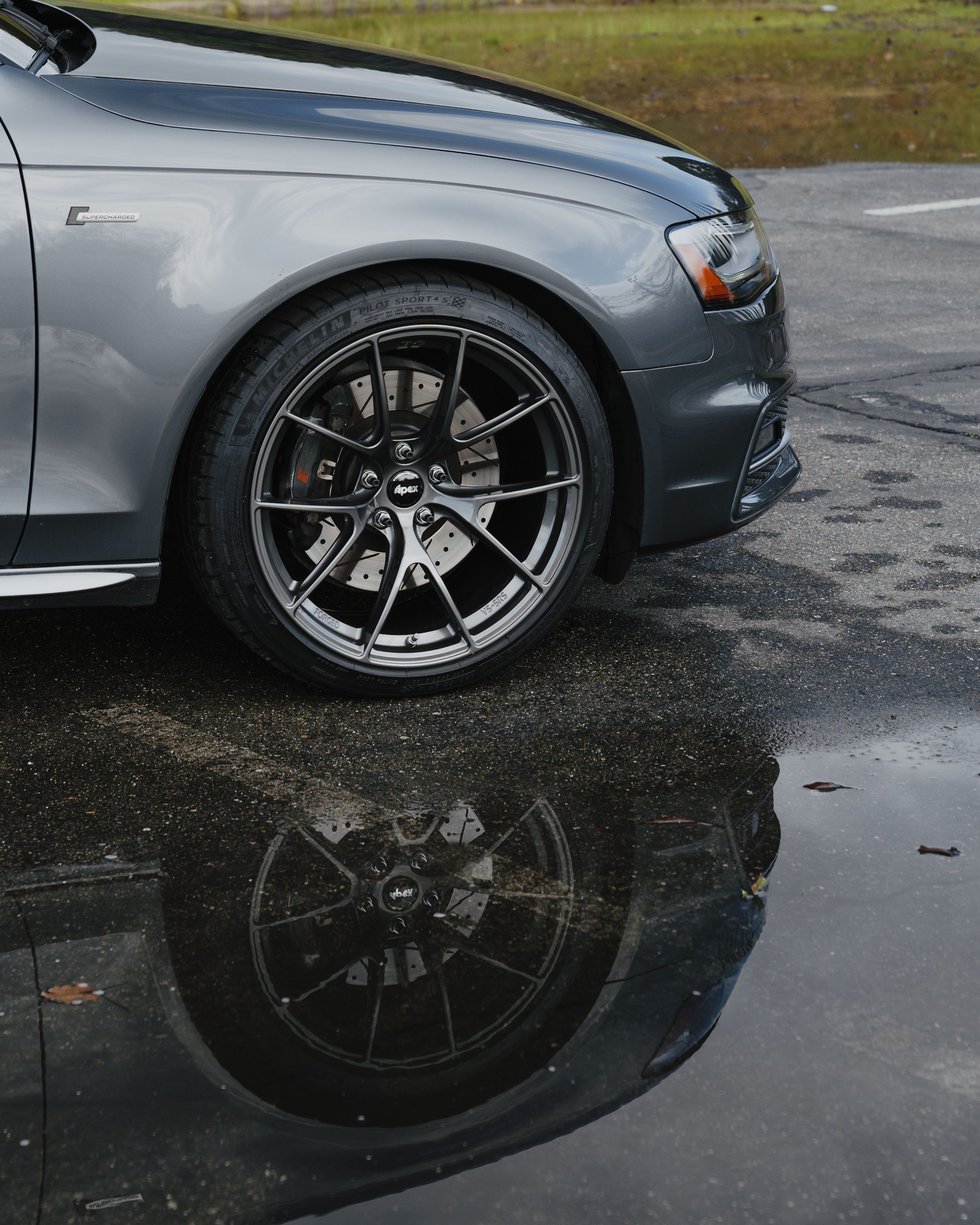 Grey Audi B8 S4 with 19" VS-5RS Apex wheels in Anthracite