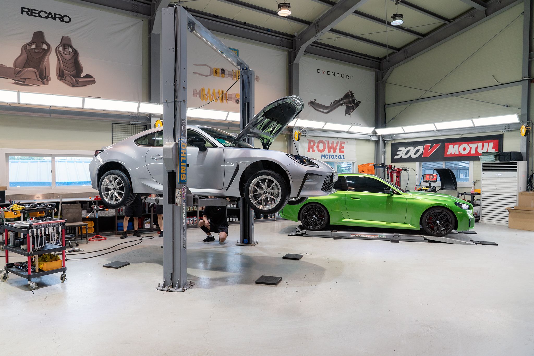 Silver Toyota GR86 with 17" VS-5RS Apex wheels in Brushed Clear