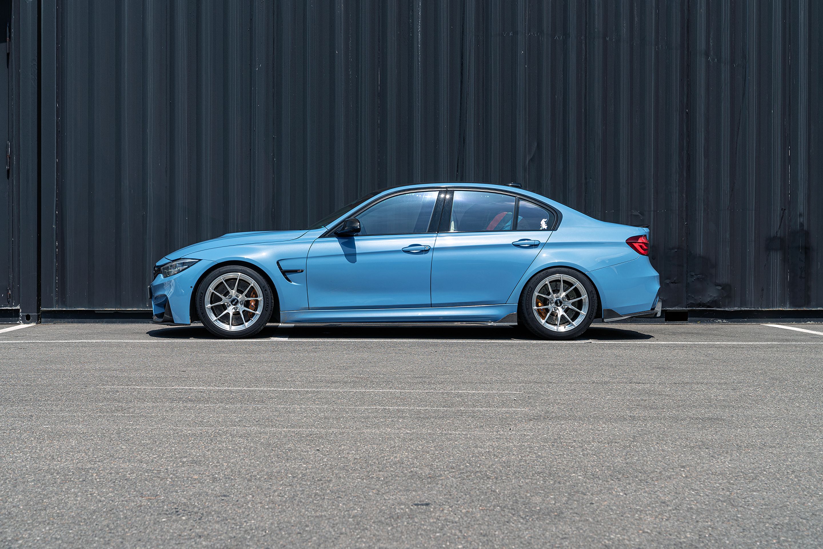 Blue BMW F80 M3 with 18" VS-5RS Apex wheels in Brushed Clear