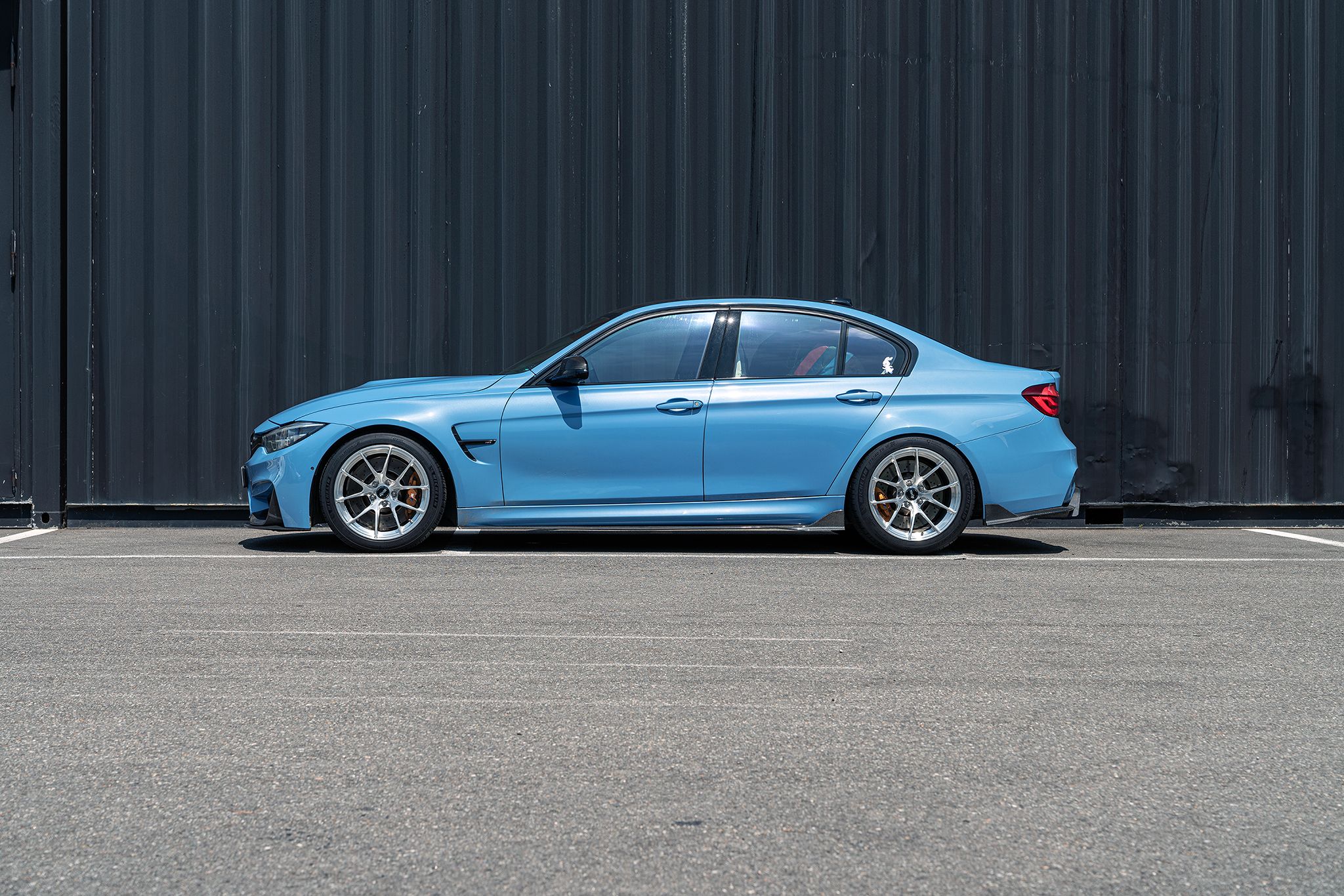 Blue BMW F80 M3 with 18" VS-5RS Apex wheels in Brushed Clear