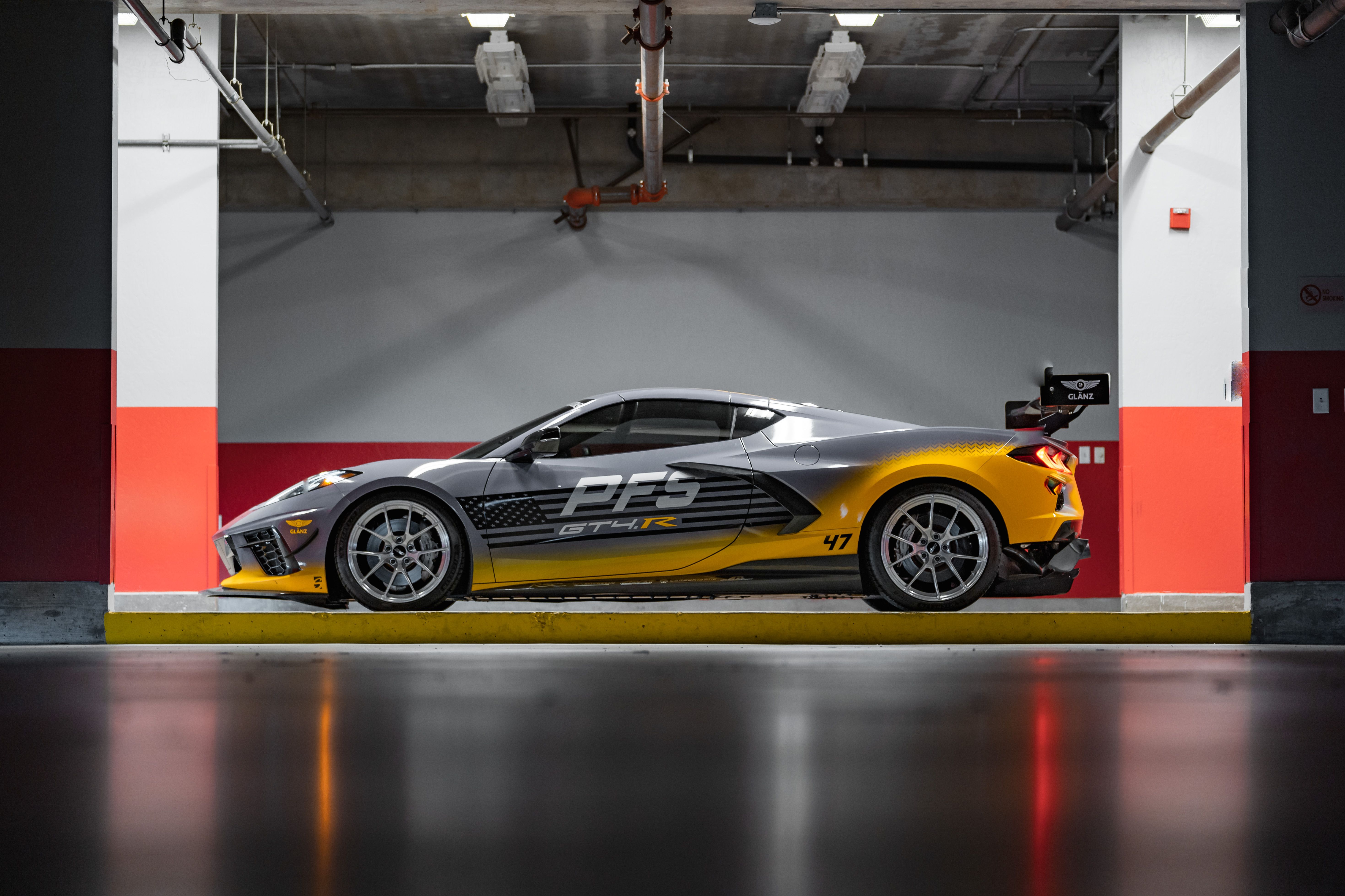 Chevrolet C8 Corvette Stingray/Z51 with 18