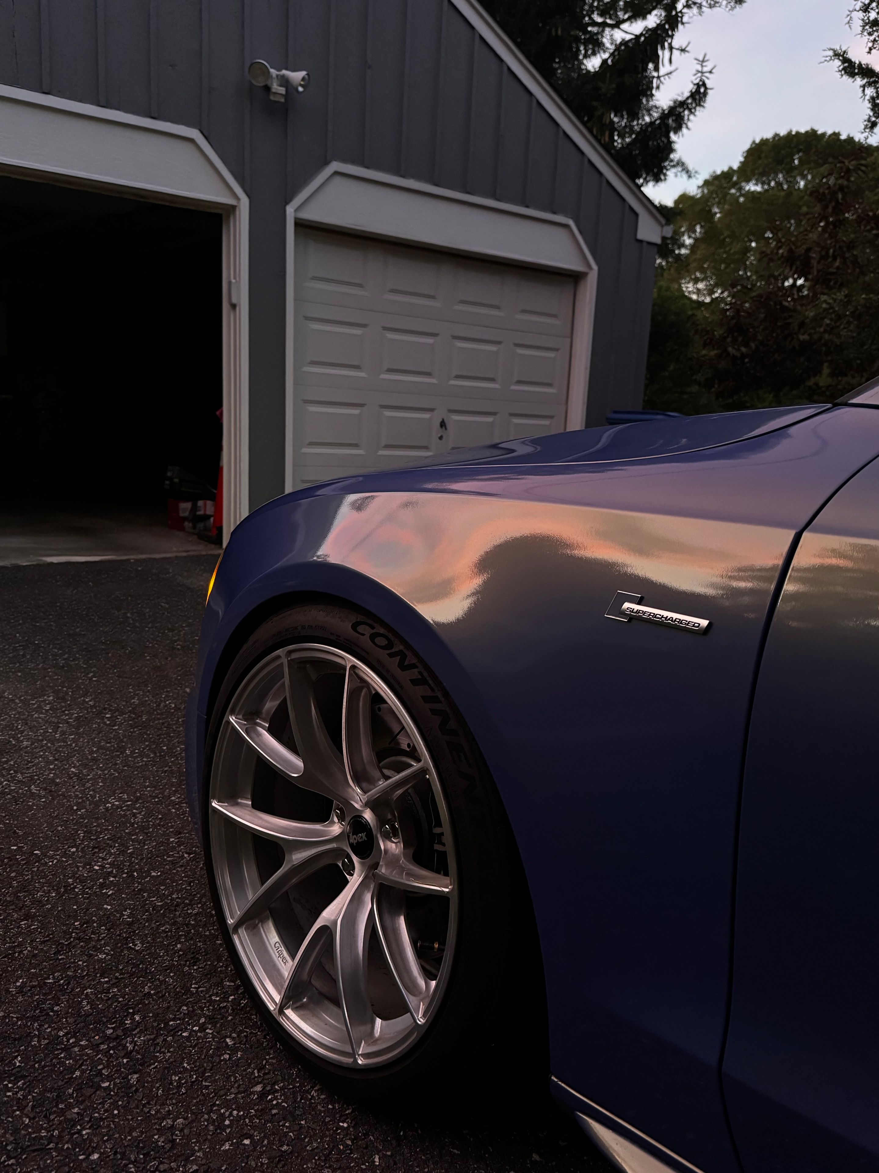 Blue Audi B8 S5 with 19" VS-5RS Apex wheels in Brushed Clear