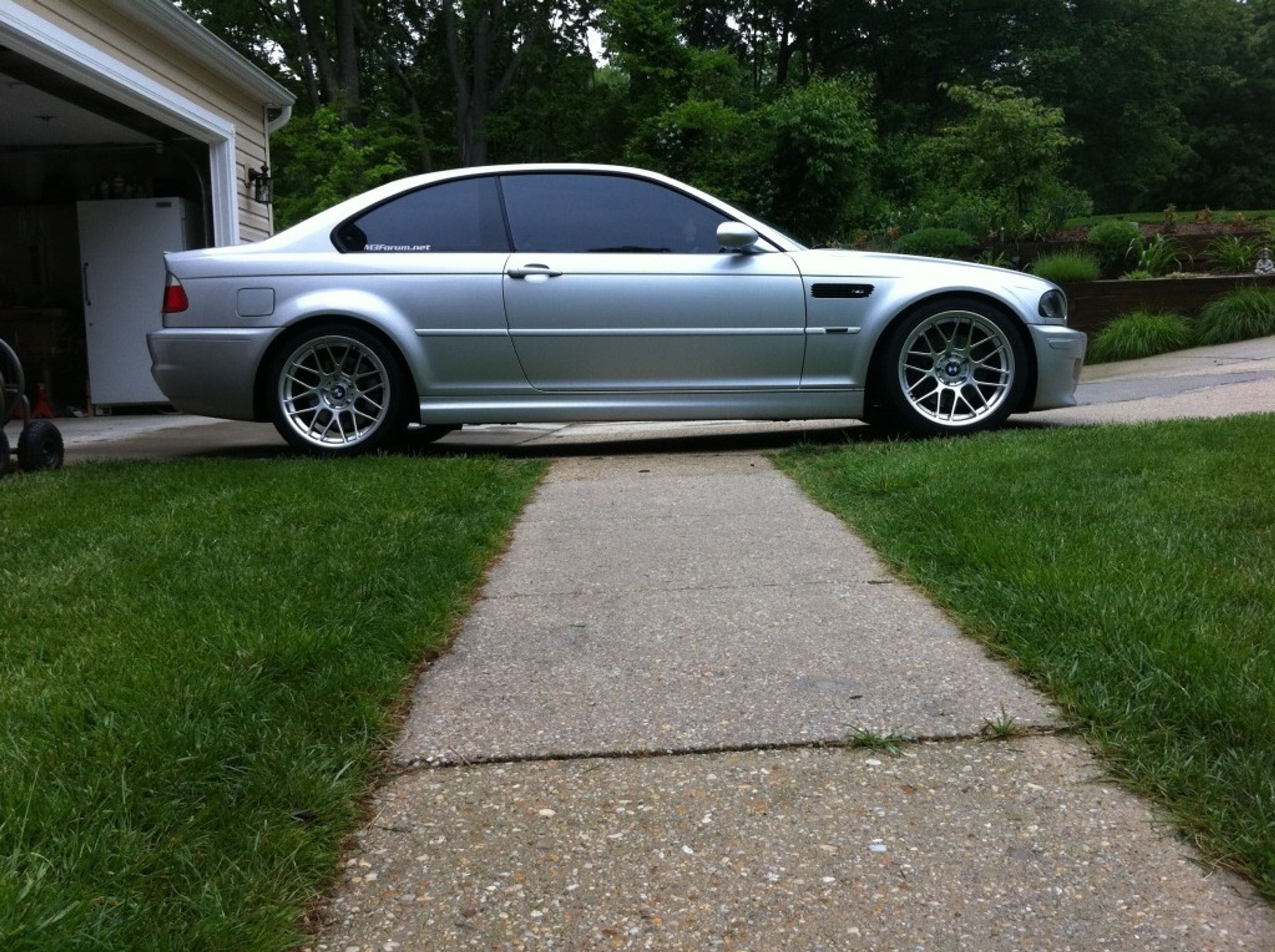 Silver BMW E46 M3 with 18" ARC-8 Apex wheels in Hyper Silver