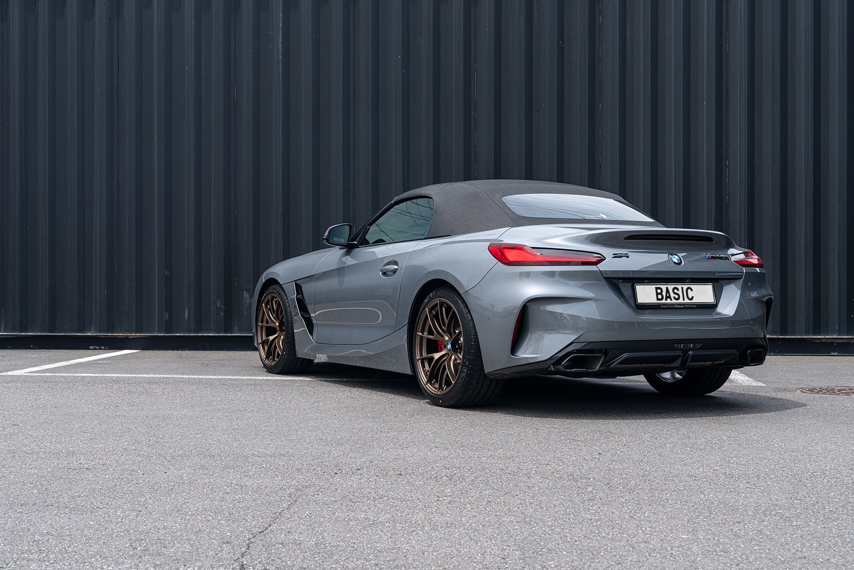 Grey BMW G29 Z4 with 19" VS-5RS Apex wheels in Satin Bronze