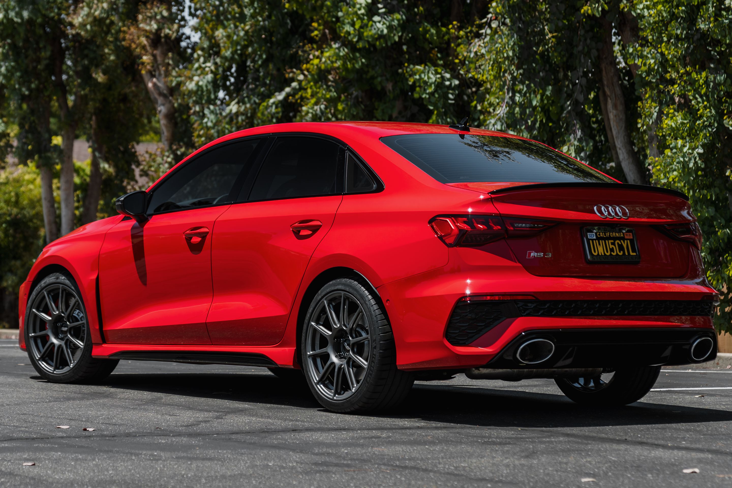Red Audi 8Y RS 3 with 18" SM-10 Apex wheels in Anthracite