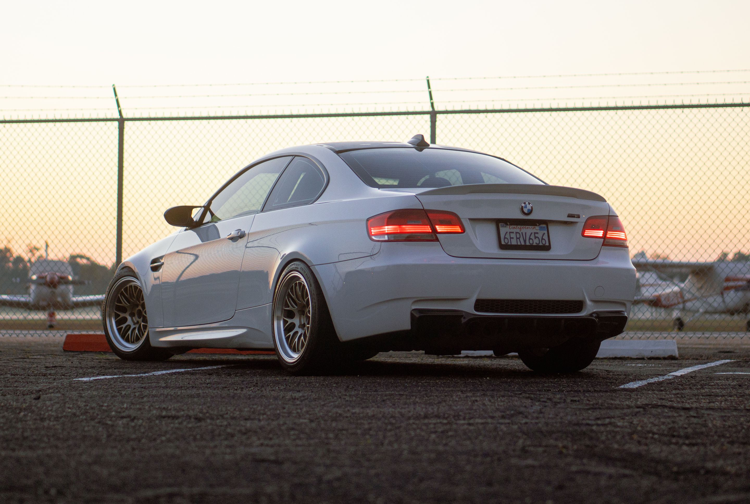 White BMW E92 Coupe M3 with 18" ML-10RT Apex wheels in Machined Lip Gloss Motorsport Gold