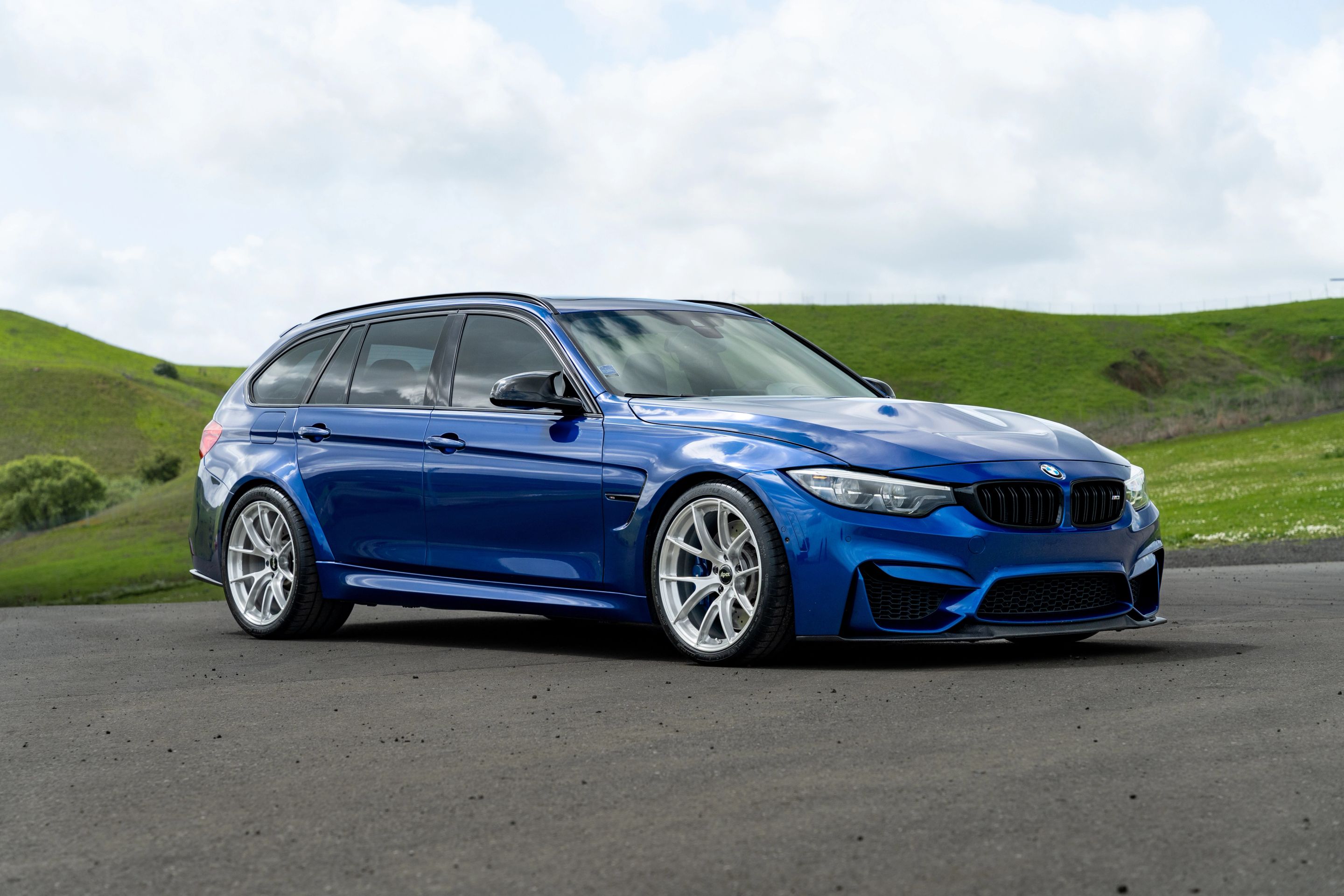 Blue BMW F80 M3 with 19" VS-5RS Apex wheels in Brushed Clear