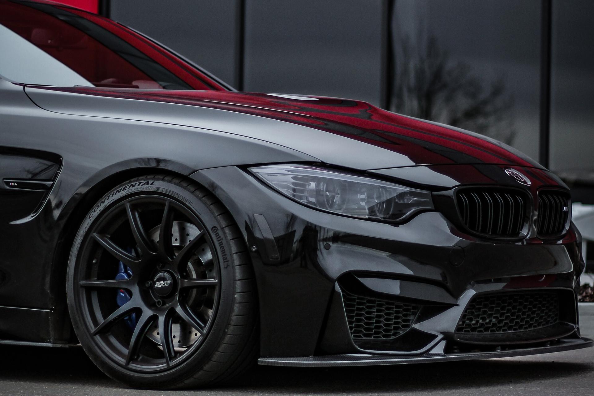 BMW F82 Coupe M4 with 19" SM-10 in Satin Black