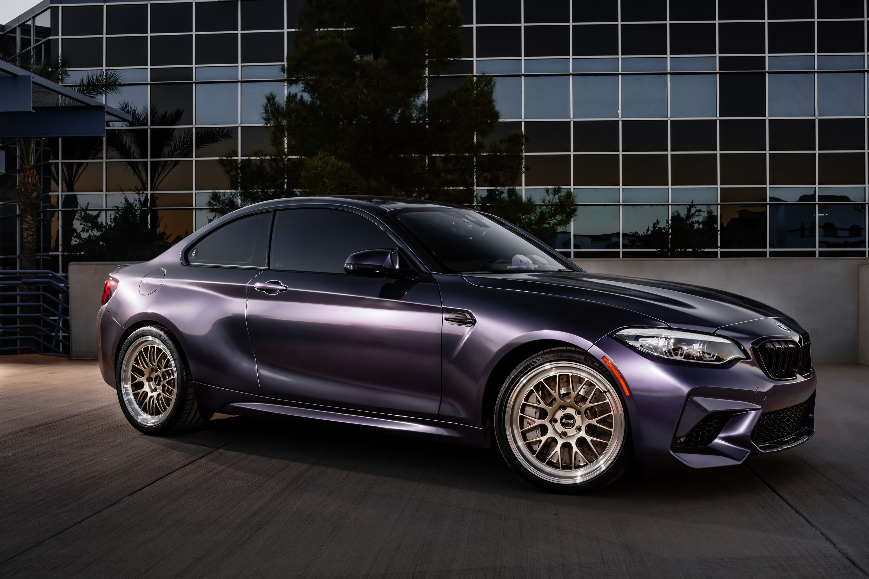 Purple BMW F87 M2 with 19" ML-10RT Apex wheels in Machined Lip Gloss Motorsport Gold