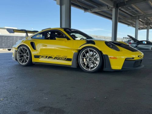 Yellow Porsche 911 - VS-5RE in Motorsport Gold