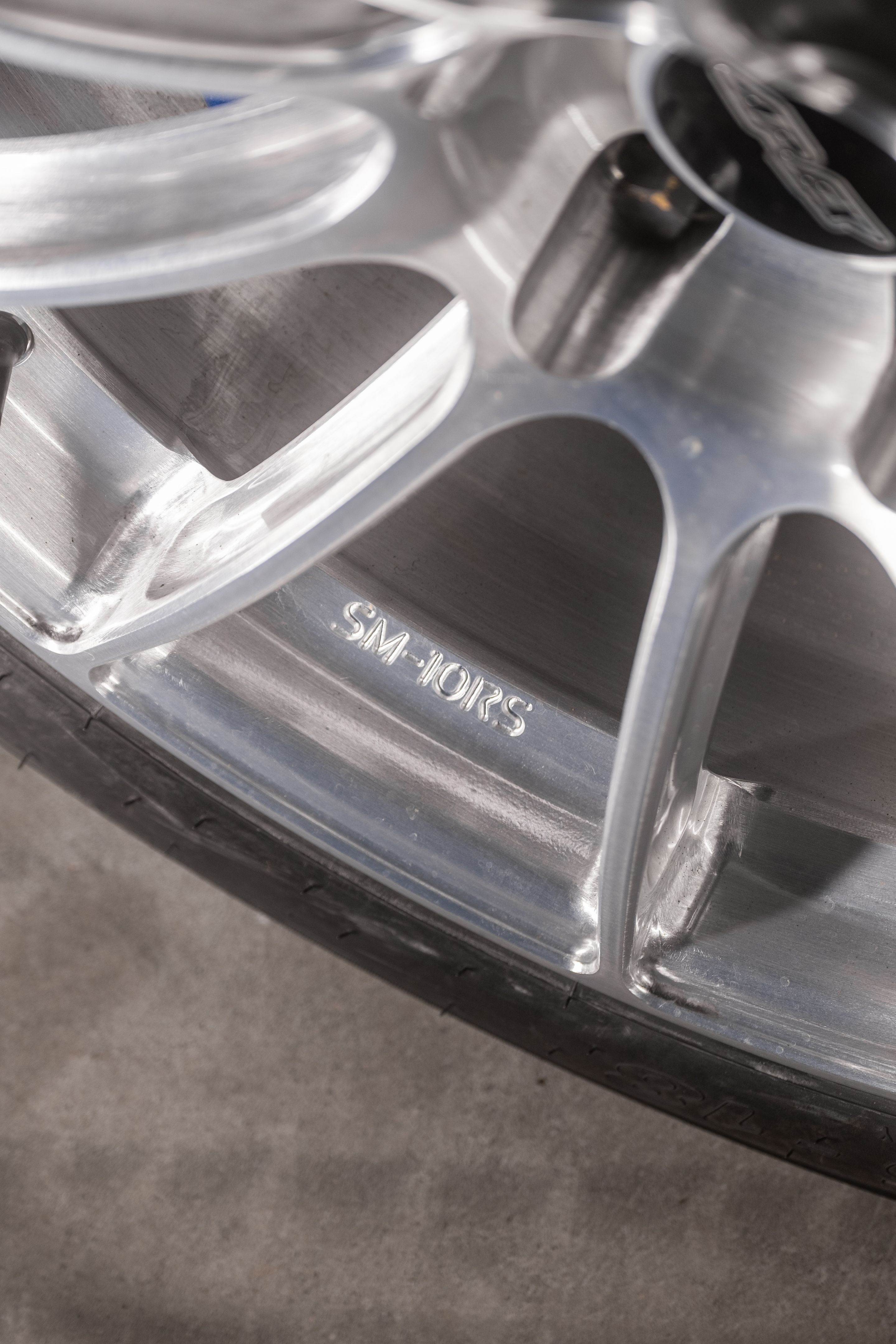 Black BMW F87 M2 with 18" SM-10RS Apex wheels in Brushed Clear