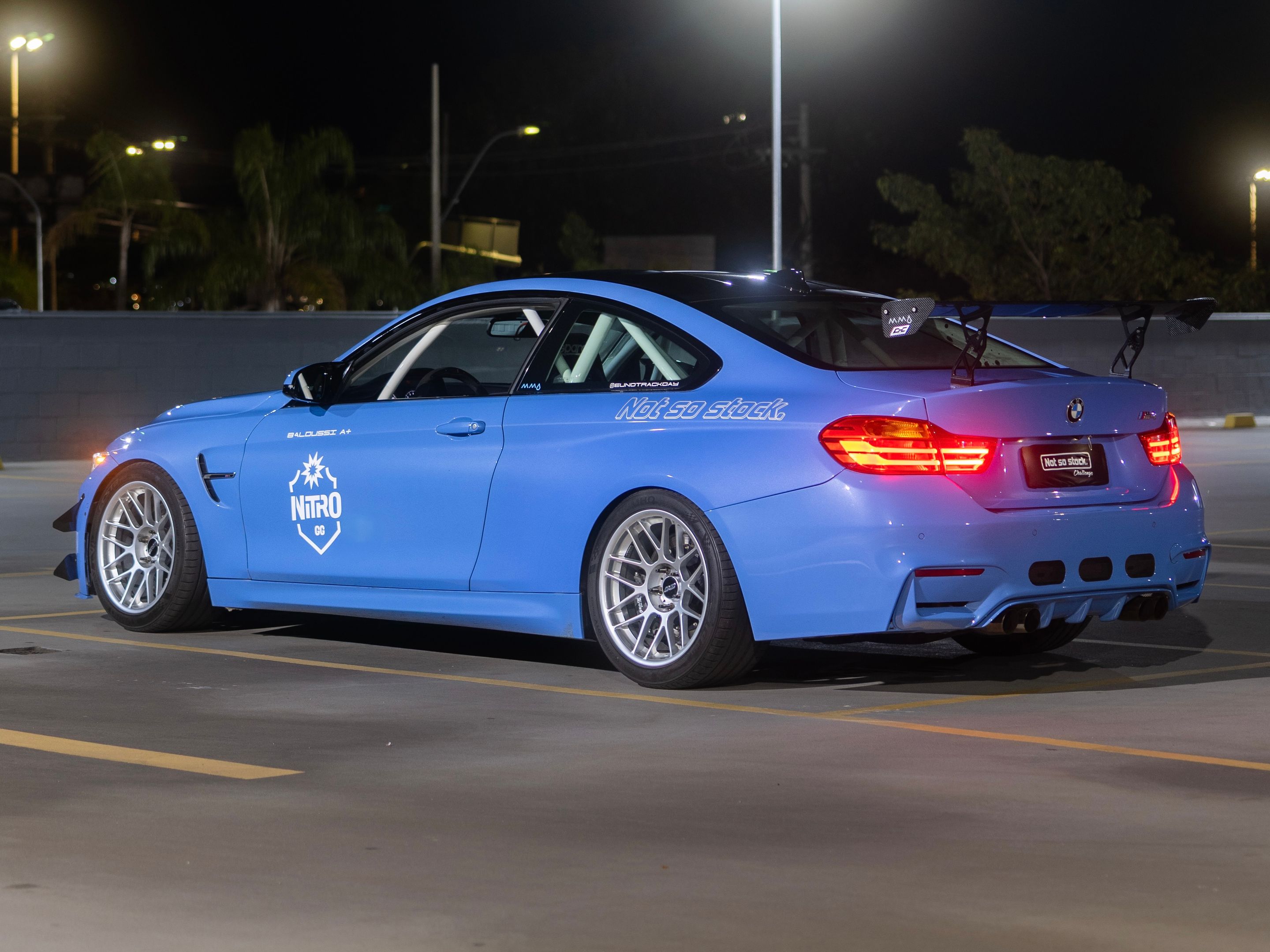 Blue BMW F82 Coupe M4 with 18" ARC-8 Apex wheels in Race Silver