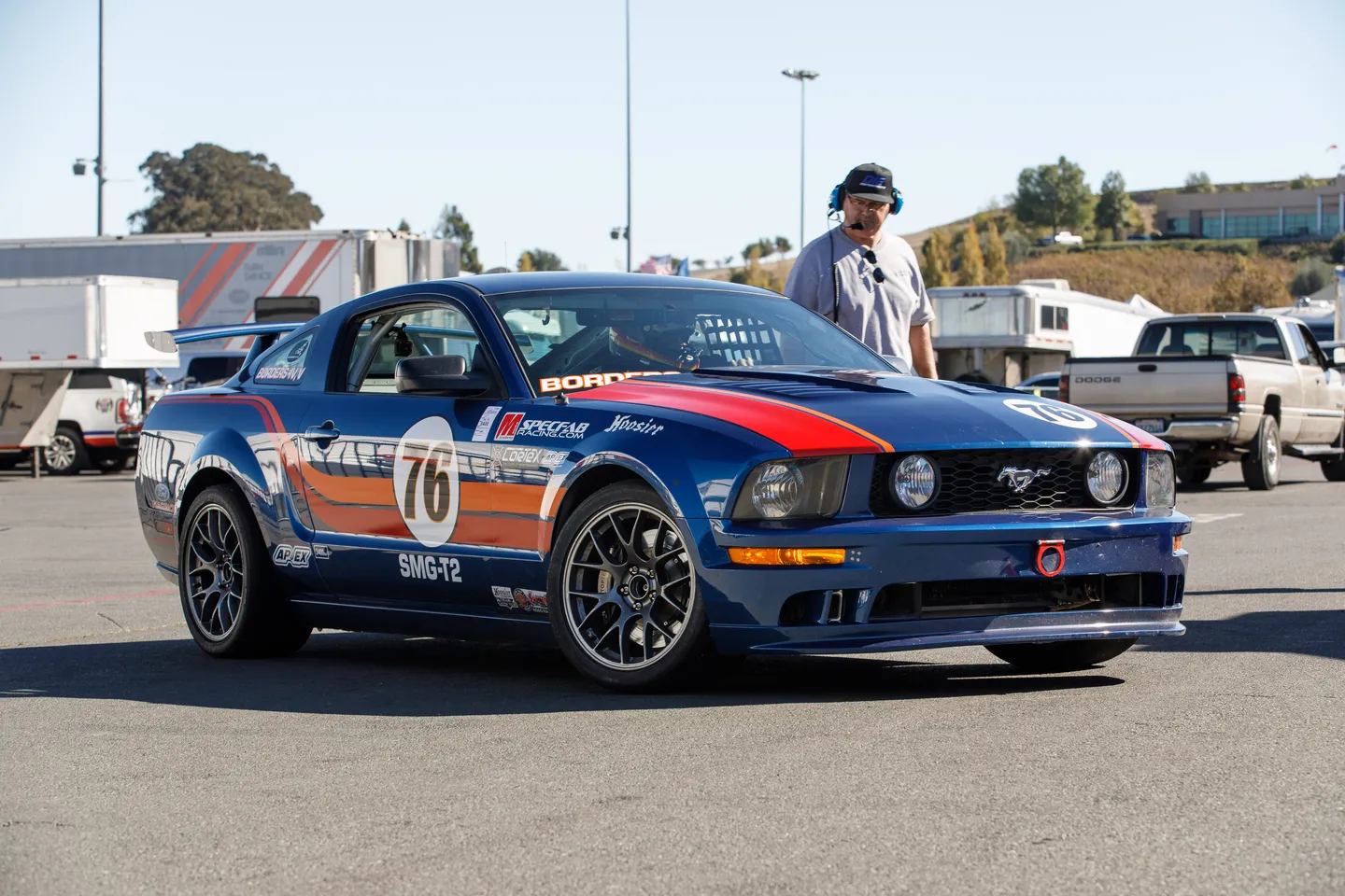 Ford S197 Mustang GT with 18