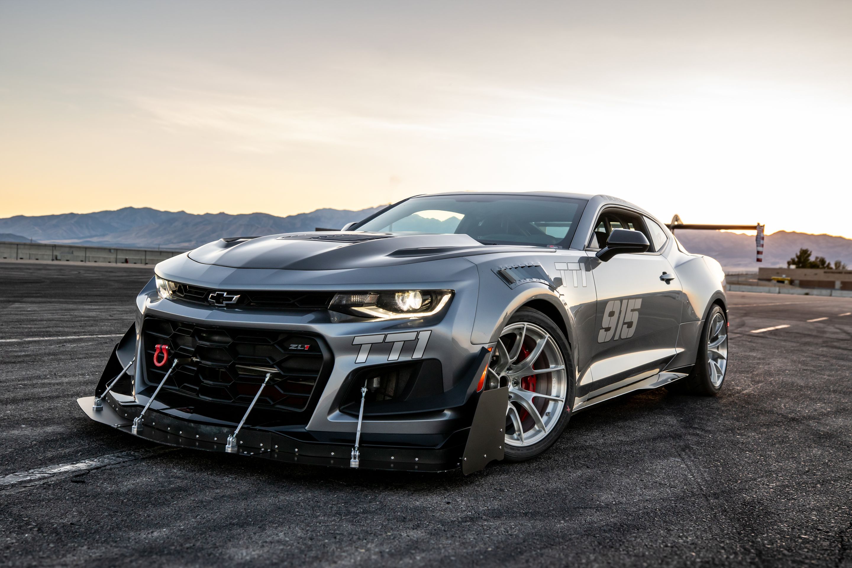 Grey Chevrolet 6th Gen Camaro ZL1 1LE with 18" VS-5RS Apex wheels in Brushed Clear