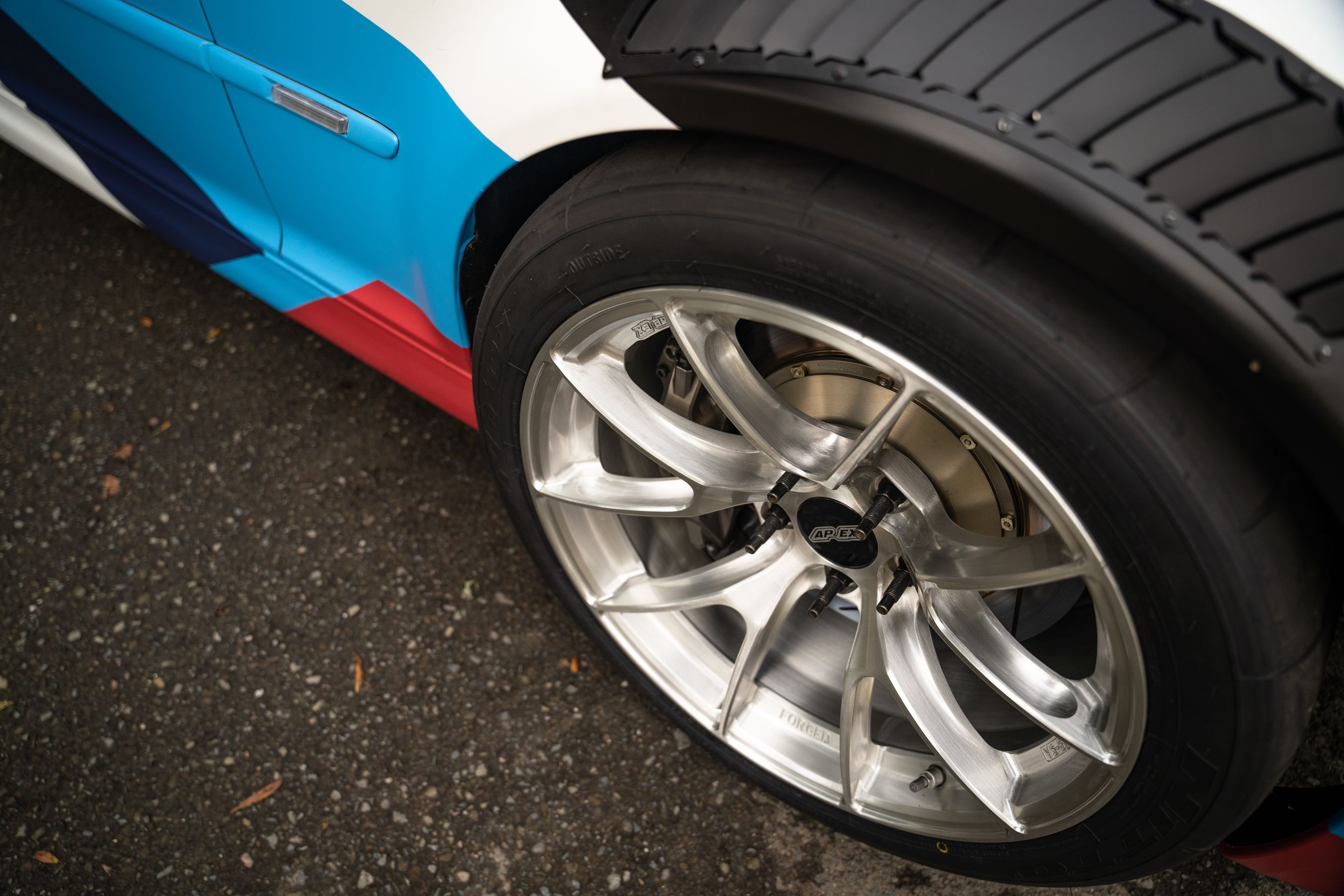 Multicolor BMW E46 M3 with 18" VS-5RS Apex wheels in Brushed Clear