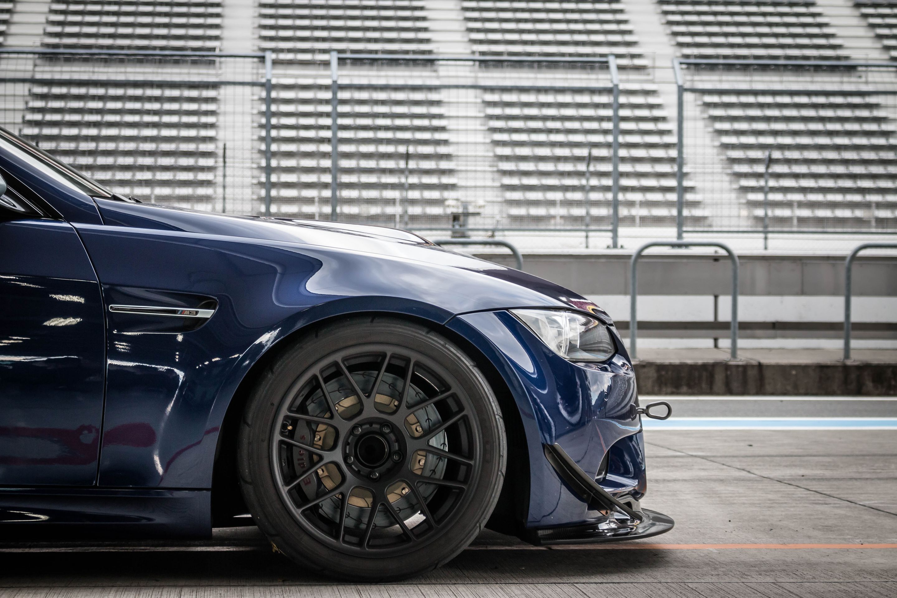 Blue BMW E92 Coupe M3 with 18" ARC-8 Apex wheels in Satin Black