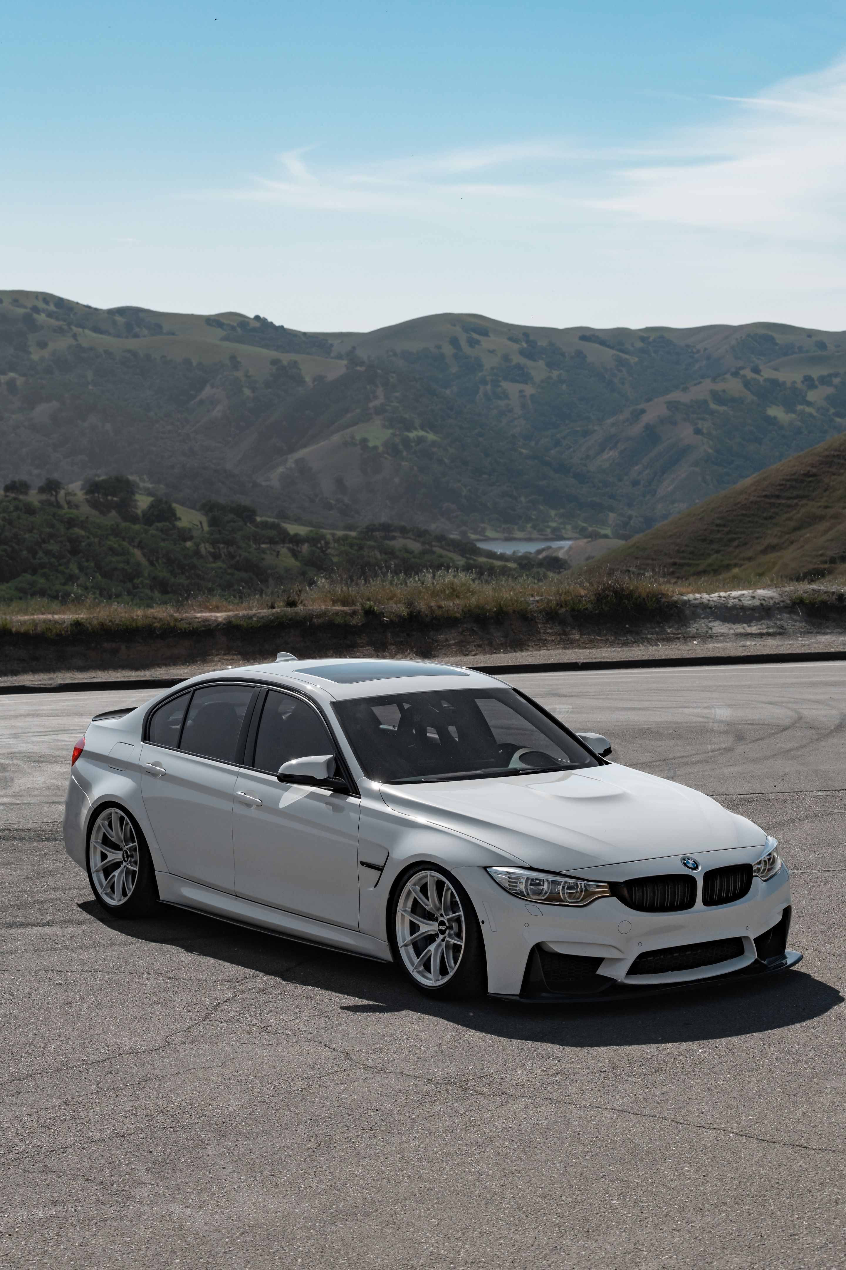 White BMW F80 M3 with 19" VS-5RS Apex wheels in Brushed Clear