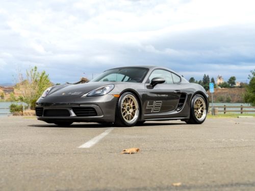 Grey Porsche Cayman - ML-7RT in Machined Lip Gloss Motorsport Gold