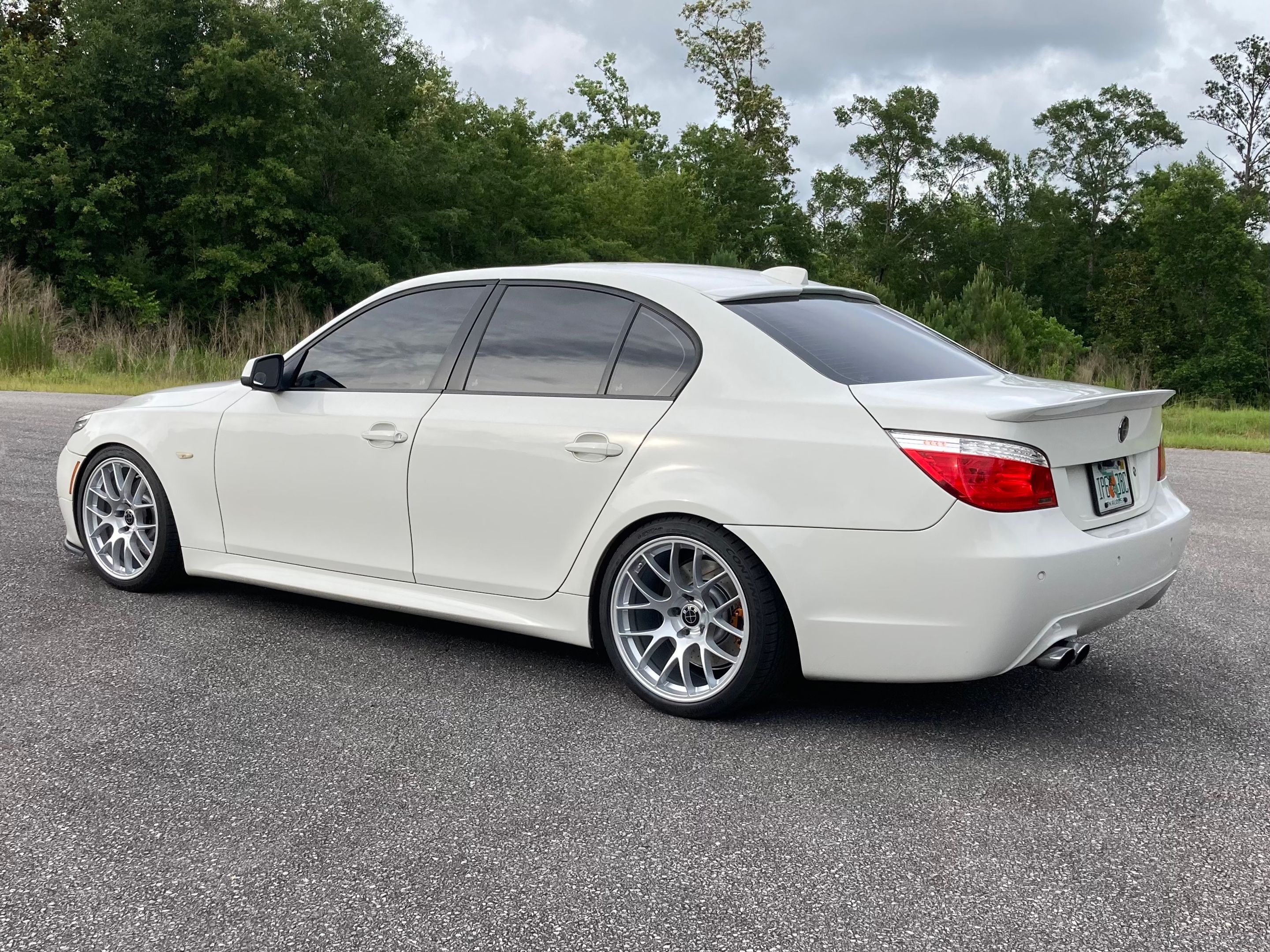 White BMW E60 Sedan 5 Series with 19" EC-7 Apex wheels in Race Silver