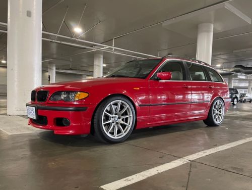 Red BMW 3 Series - SM-10 in Race Silver