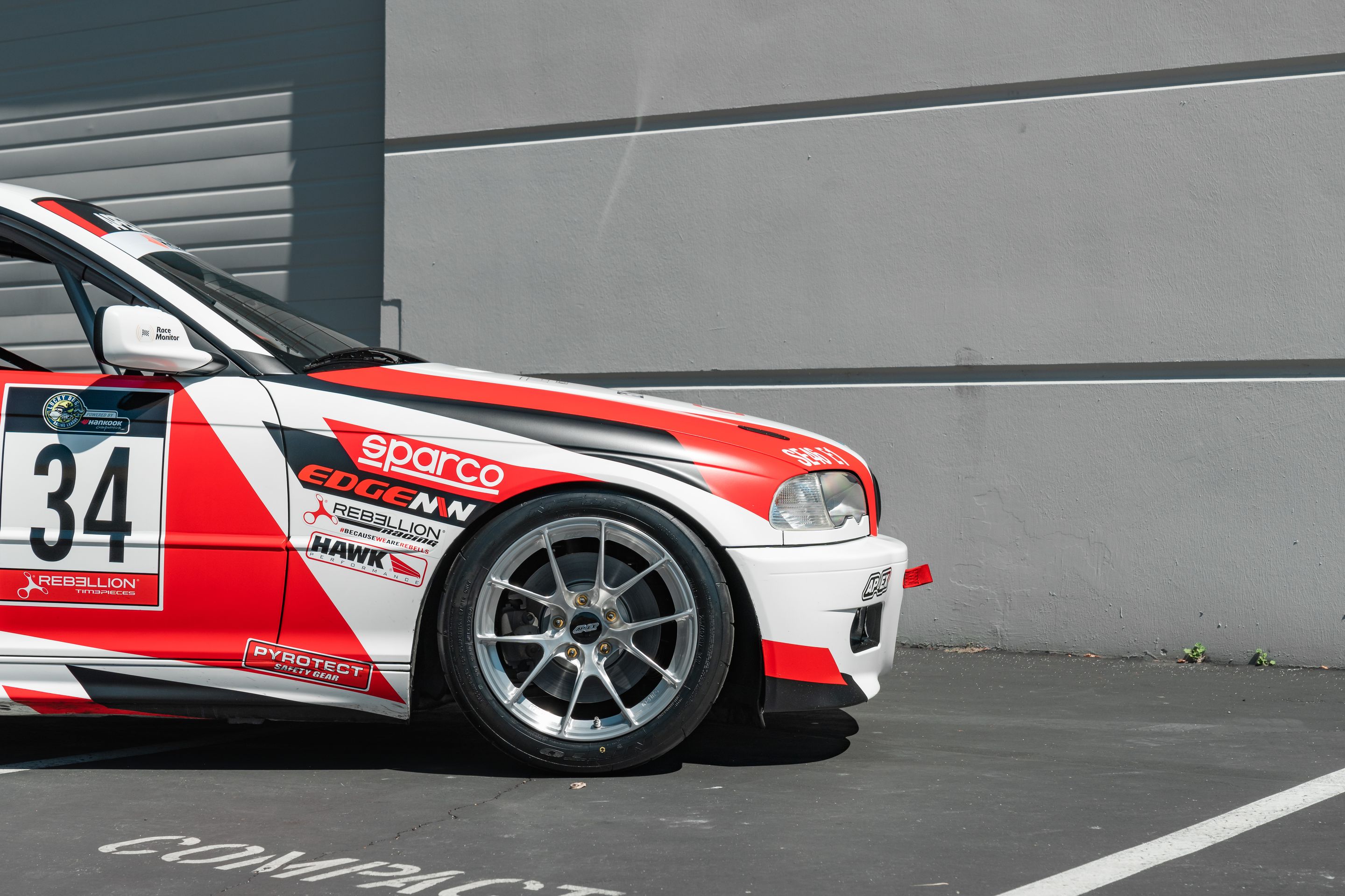 Multicolor BMW E46 3 Series with 17" VS-5RS Apex wheels in Brushed Clear