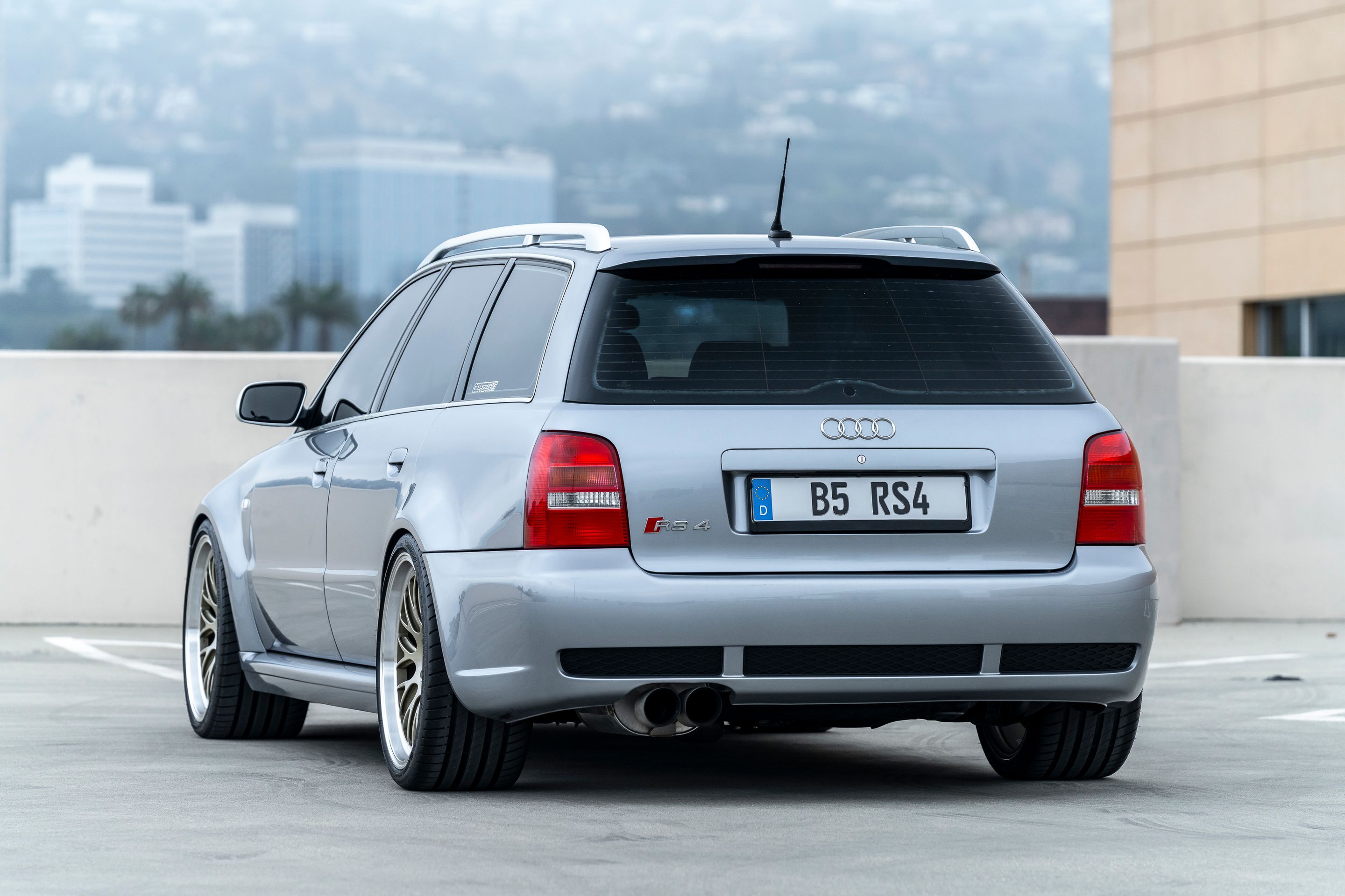 Silver Audi B5 RS 4 Avant/Wagon with 19" ML-10RT Apex wheels in Machined Lip Gloss Motorsport Gold