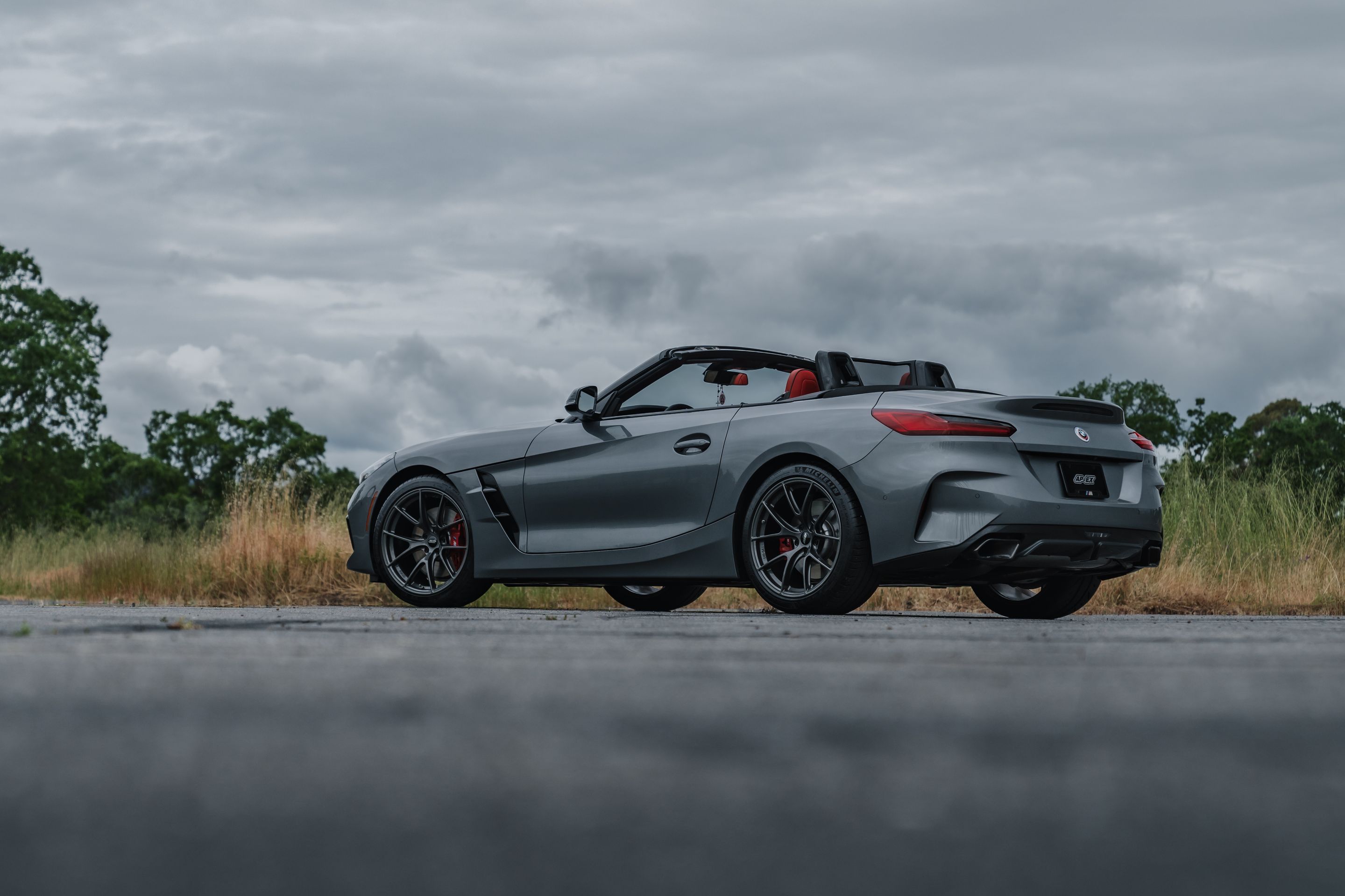 Grey BMW G29 Z4 with 19" VS-5RS Apex wheels in Anthracite
