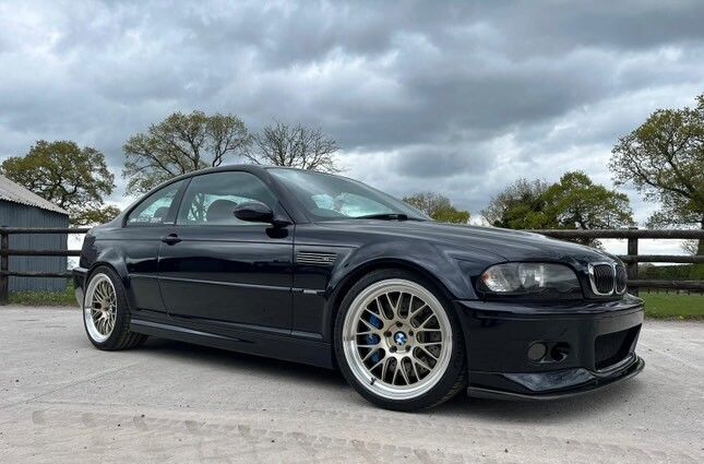 Black BMW E46 M3 with 18" ML-10RT Apex wheels in Machined Lip Gloss Motorsport Gold
