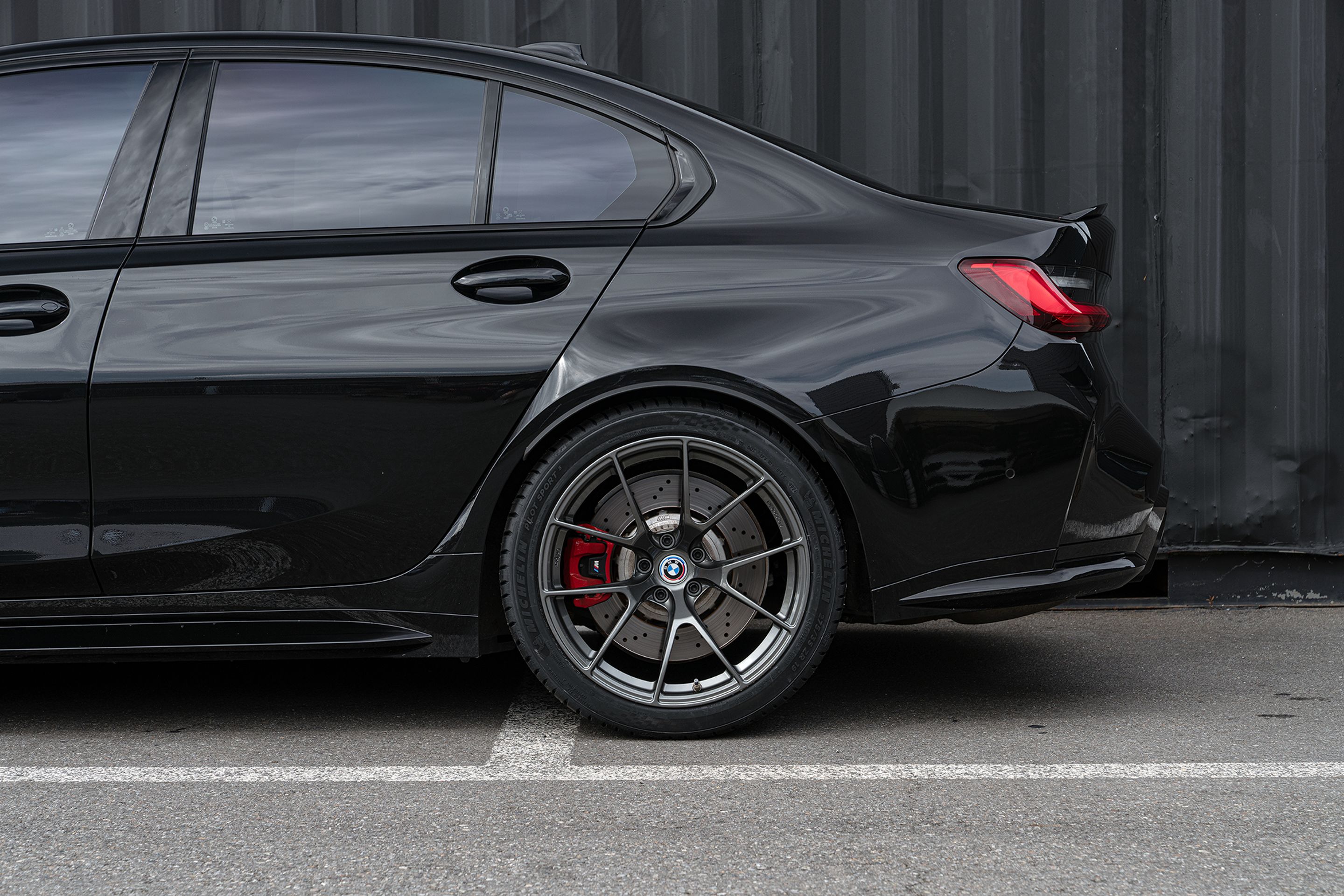 Black BMW G80 M3 with 19" VS-5RS Apex wheels in Anthracite