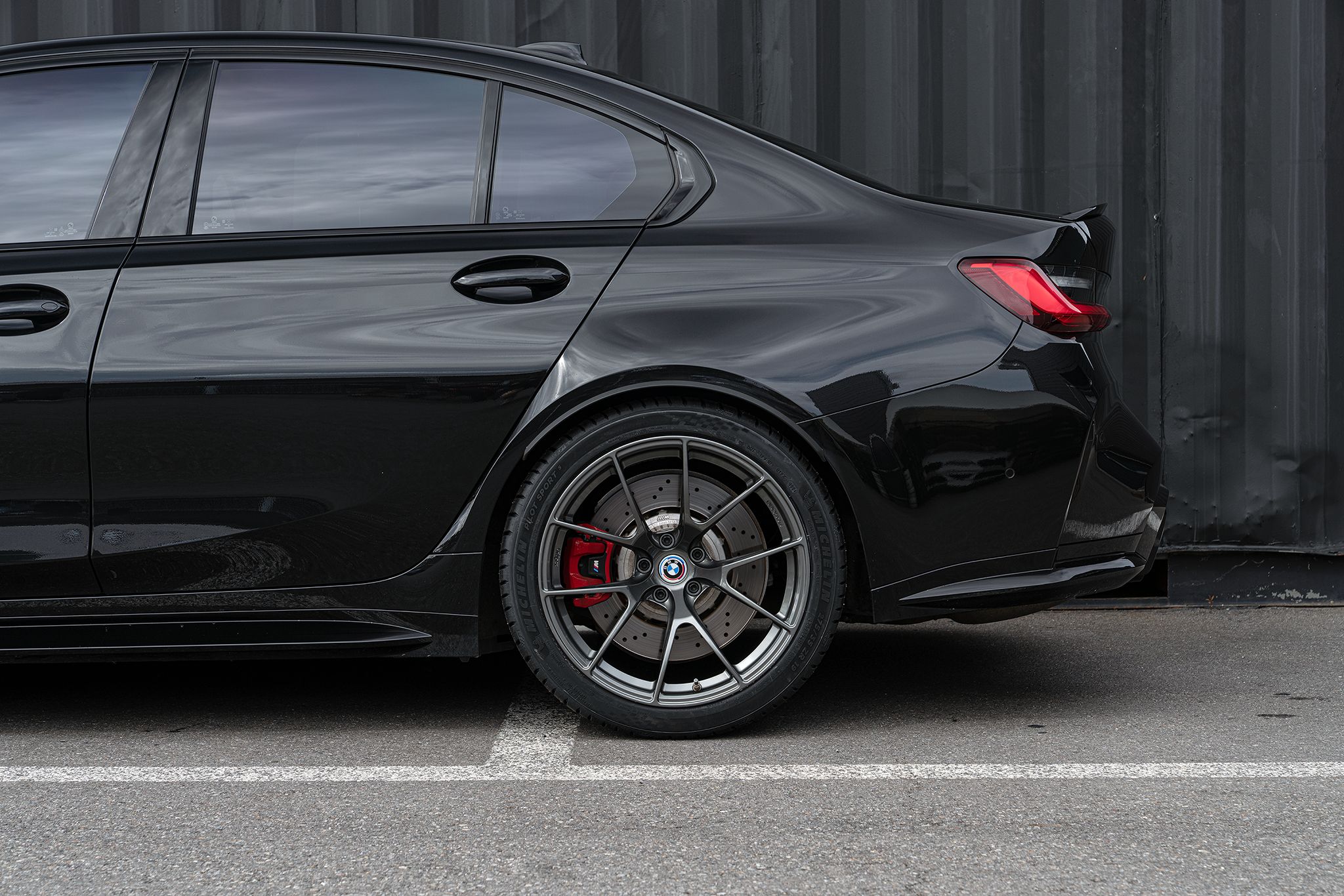 Black BMW G80 M3 with 19" VS-5RS Apex wheels in Anthracite