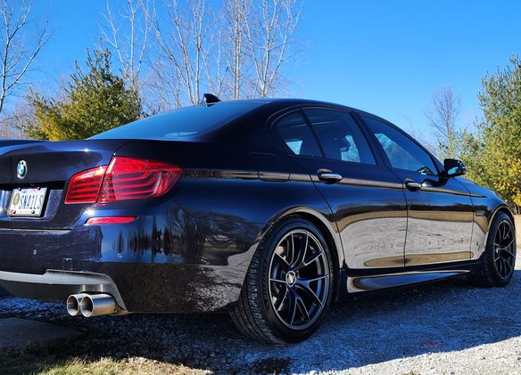 BMW F10 Sedan 5 Series with 19" VS-5RS in Anthracite