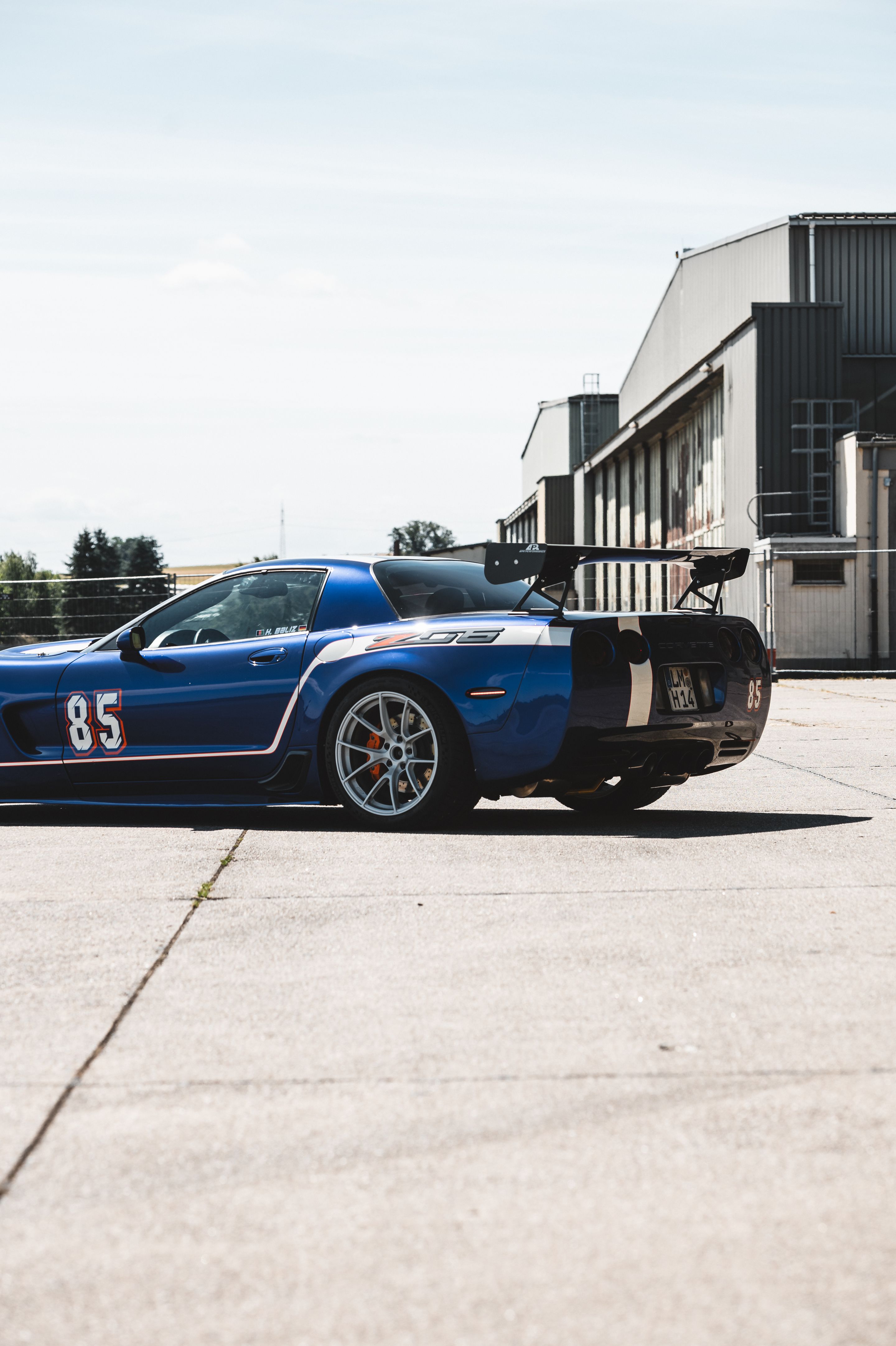 Blue Chevrolet C5 Corvette Z06 with 18"/19" VS-5RS Apex wheels in Custom Finish