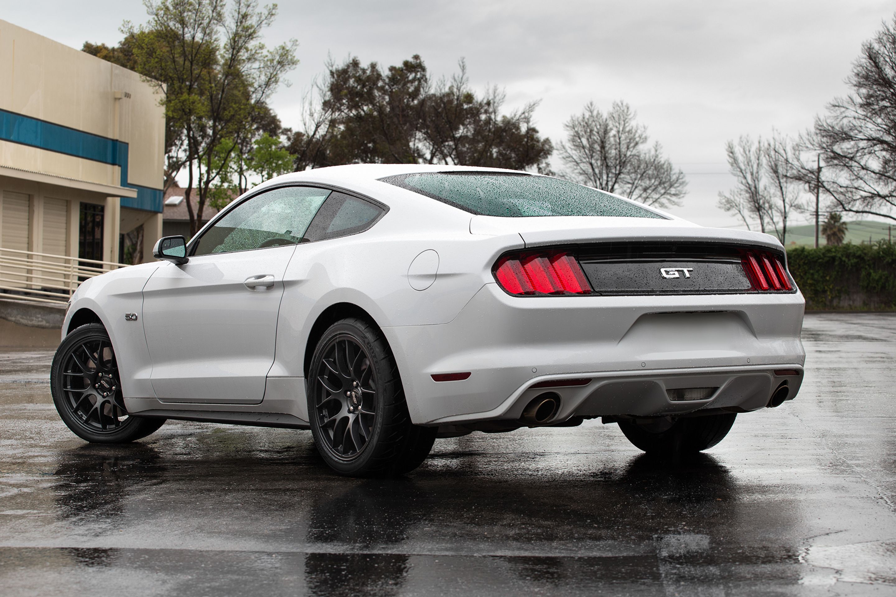 White Ford S550 Mustang GT with 19" EC-7 Apex wheels in Satin Black